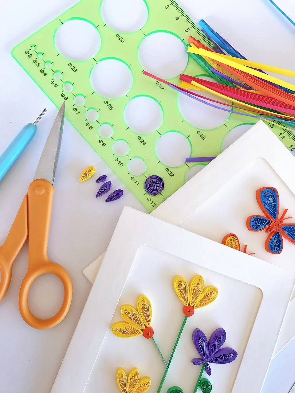 Paper Quilling: The Art of Rolled Paper