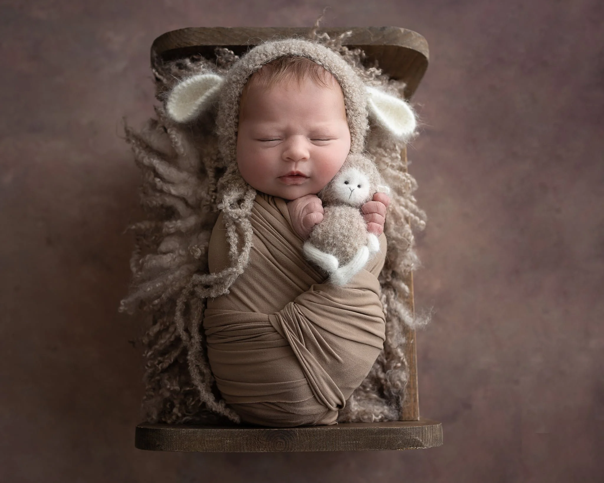 newborn photography bellevue, torri howard.jpeg