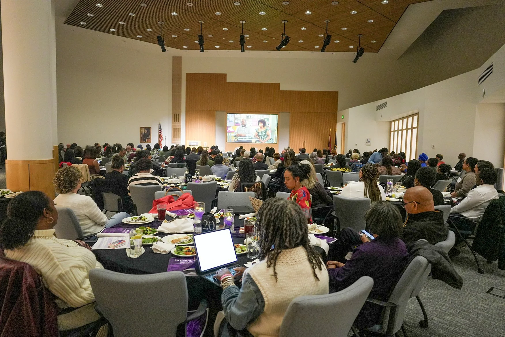 corporate-photography-event-screening.jpg