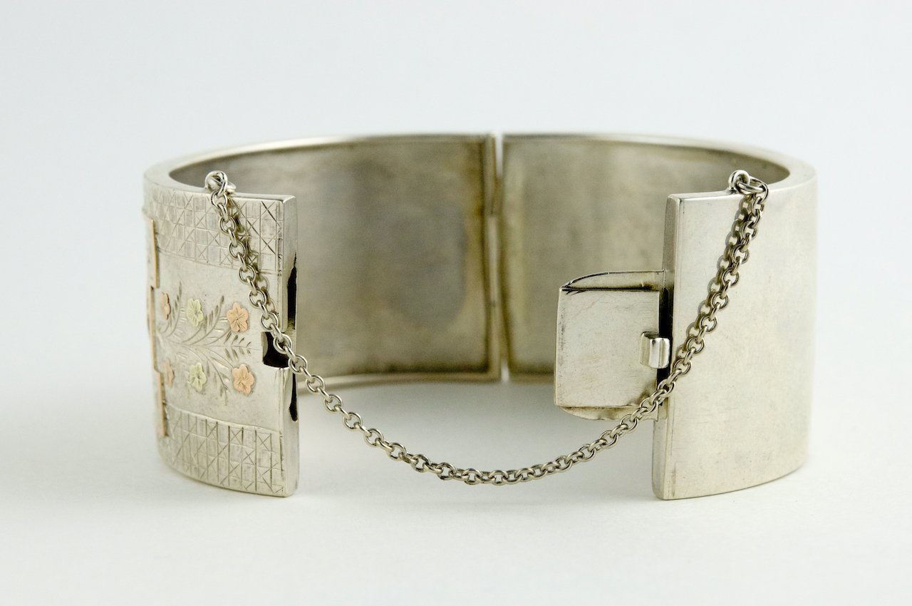 Vict. Silver Cuff w-Multigold Flowers-4.jpeg