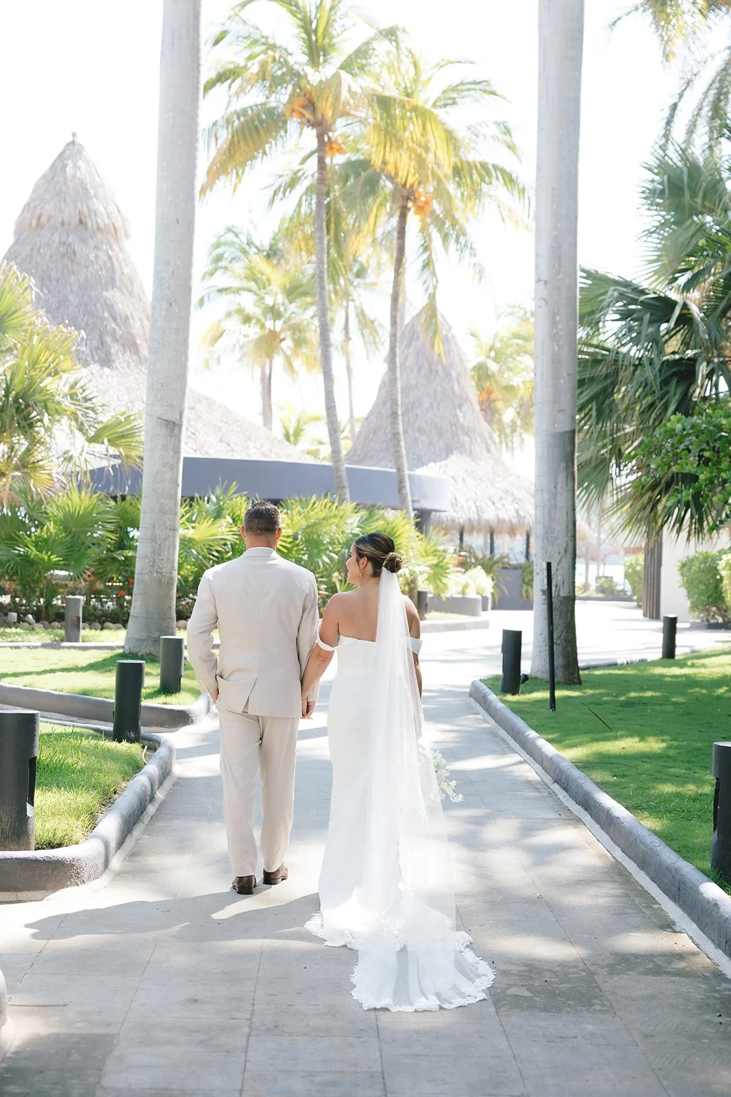 M & R hosted their ceremony at the Thompson Zihuatanejo hotel.