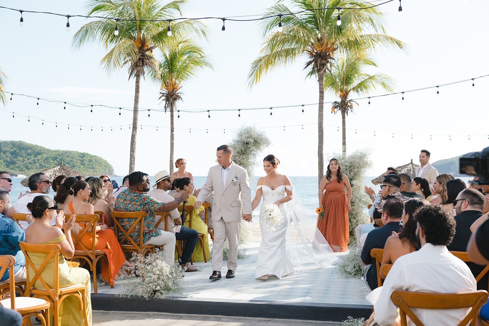 M & R hosted their ceremony at the Thompson Zihuatanejo hotel.