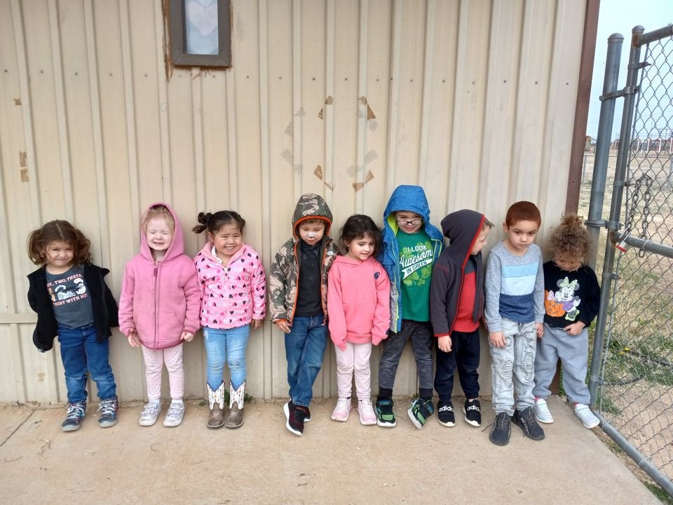  Hollis Head Start took a transition field trip to Hollis Public School where they will attend pre-k in the fall. 