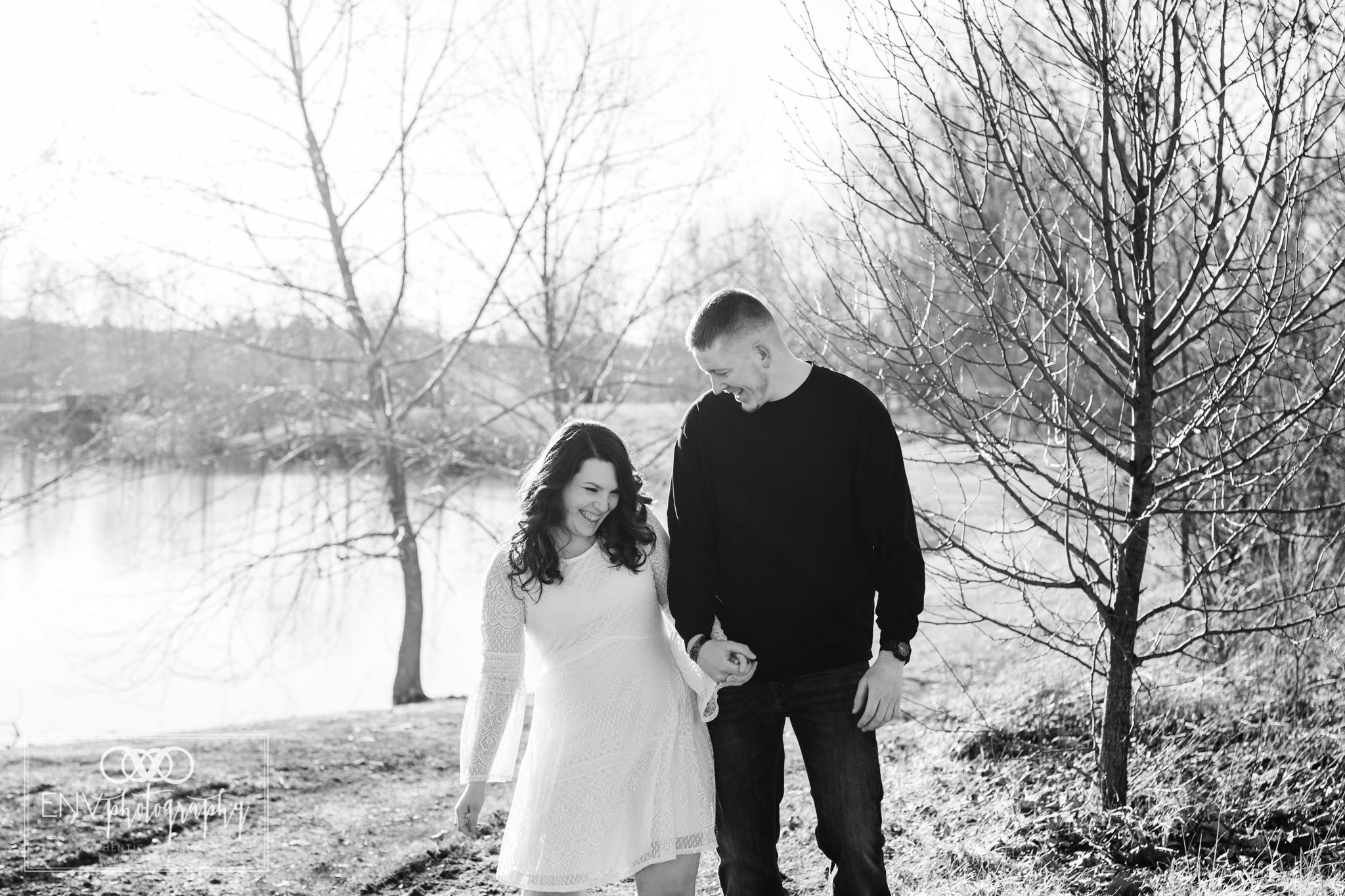 mount vernon columbus ohio engagement photographer (6).jpg