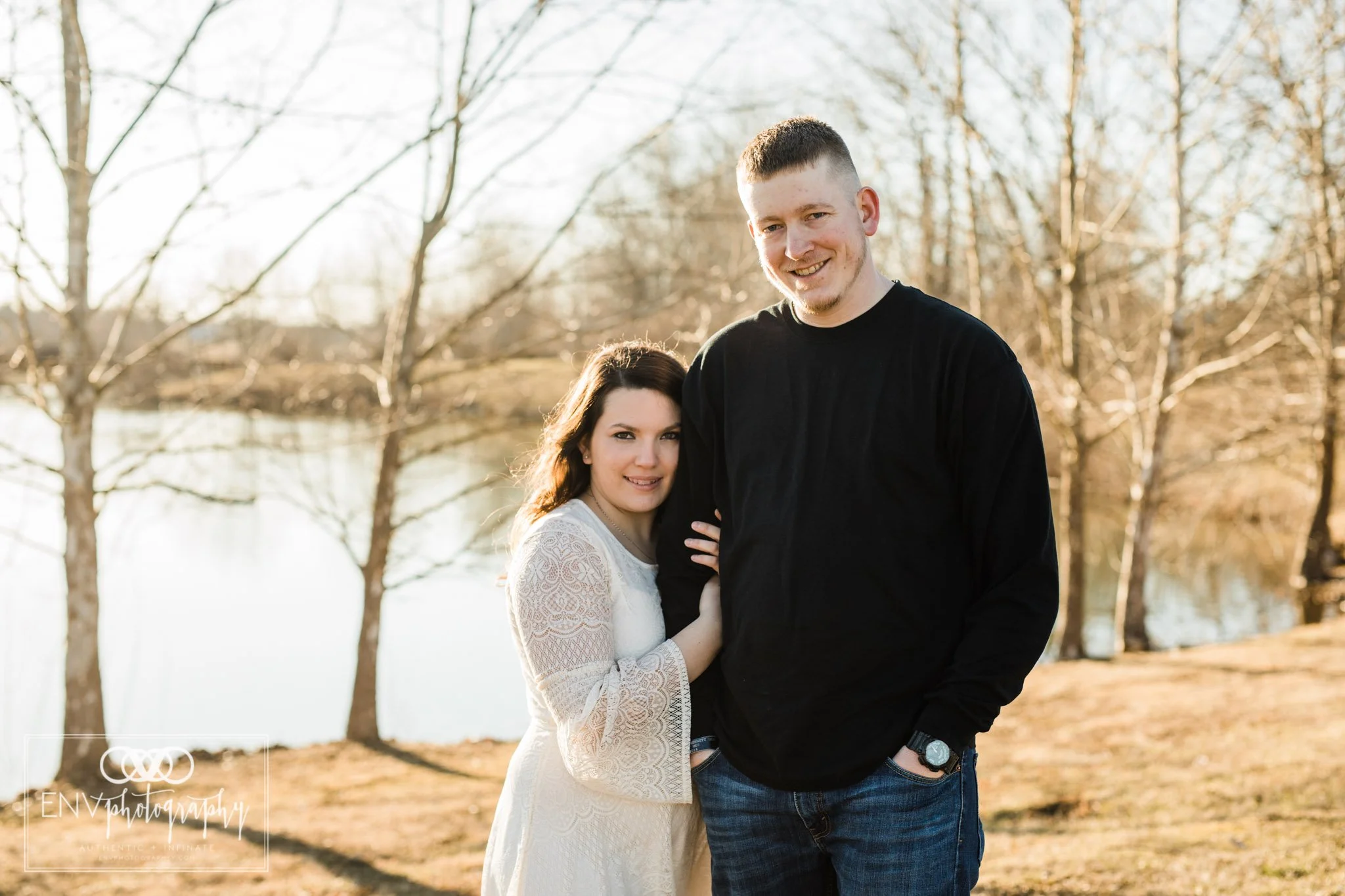 mount vernon columbus ohio engagement photographer (7).jpg