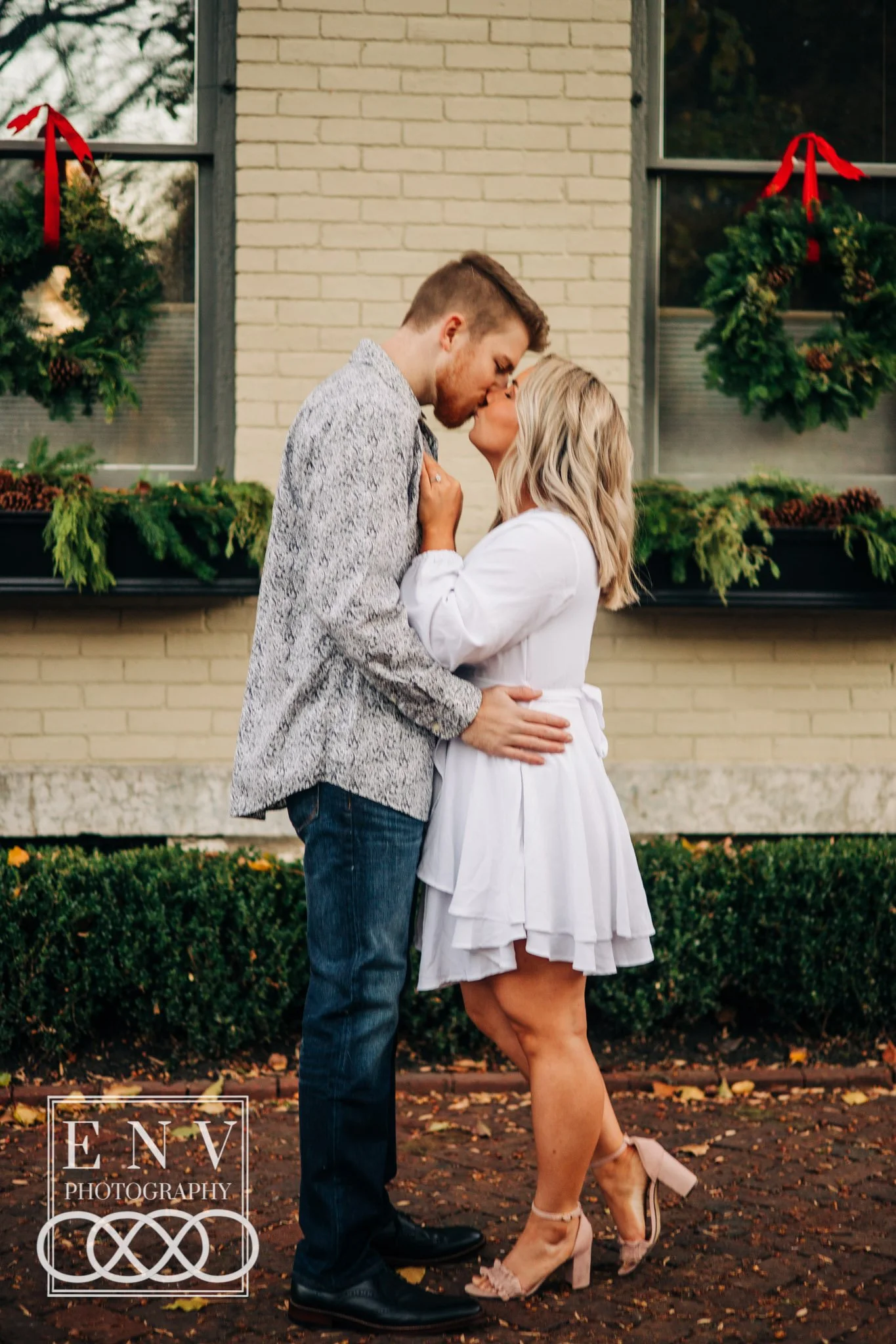 columbus westerville dublin ohio wedding engagement photographer german village engaged portraits env photography (16).jpg