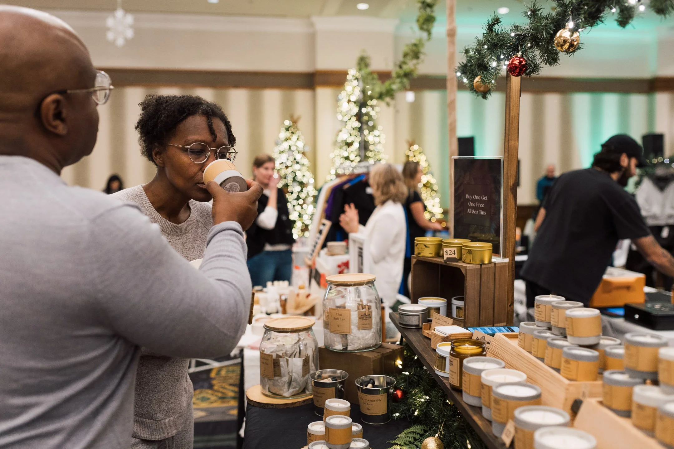251214_FairmontBespokeMarket_NinaLaFlammePhotography_78.jpg