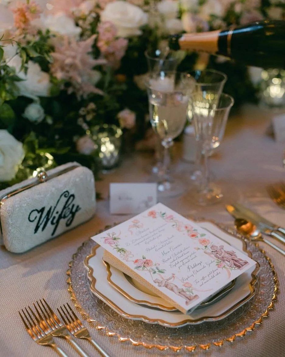 Stunning wedding at the Victoria and Albert Museum @vamuseum 

Wedding Planner @kristina.kempton
Venue @vamuseum @vamevents
Florist @larrywalshe
Art @fiammettadogi
Entertainment @alrmusic @thesouliets
Production @focus.productionsita
Photographer @ho