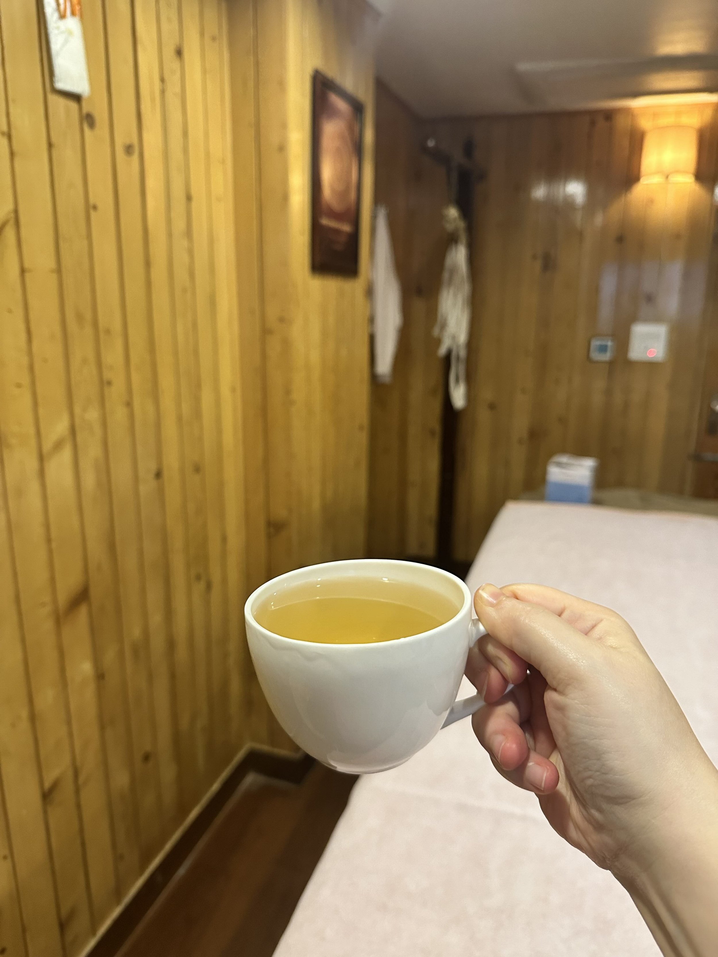 IMG_4846 ayuskama treatment room.jpeg