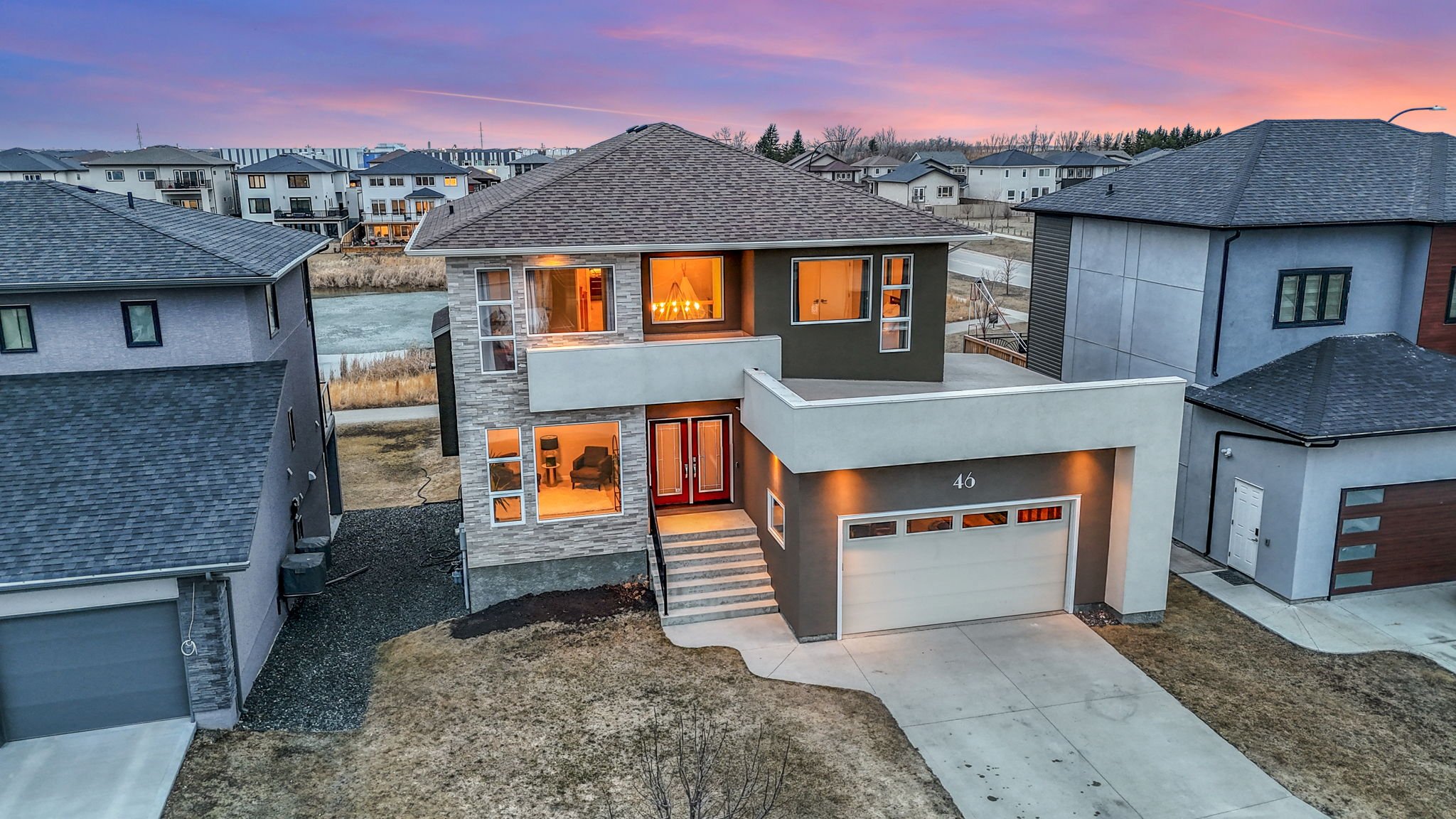 46 Heronswood Path - $924,900 - Waterford Green