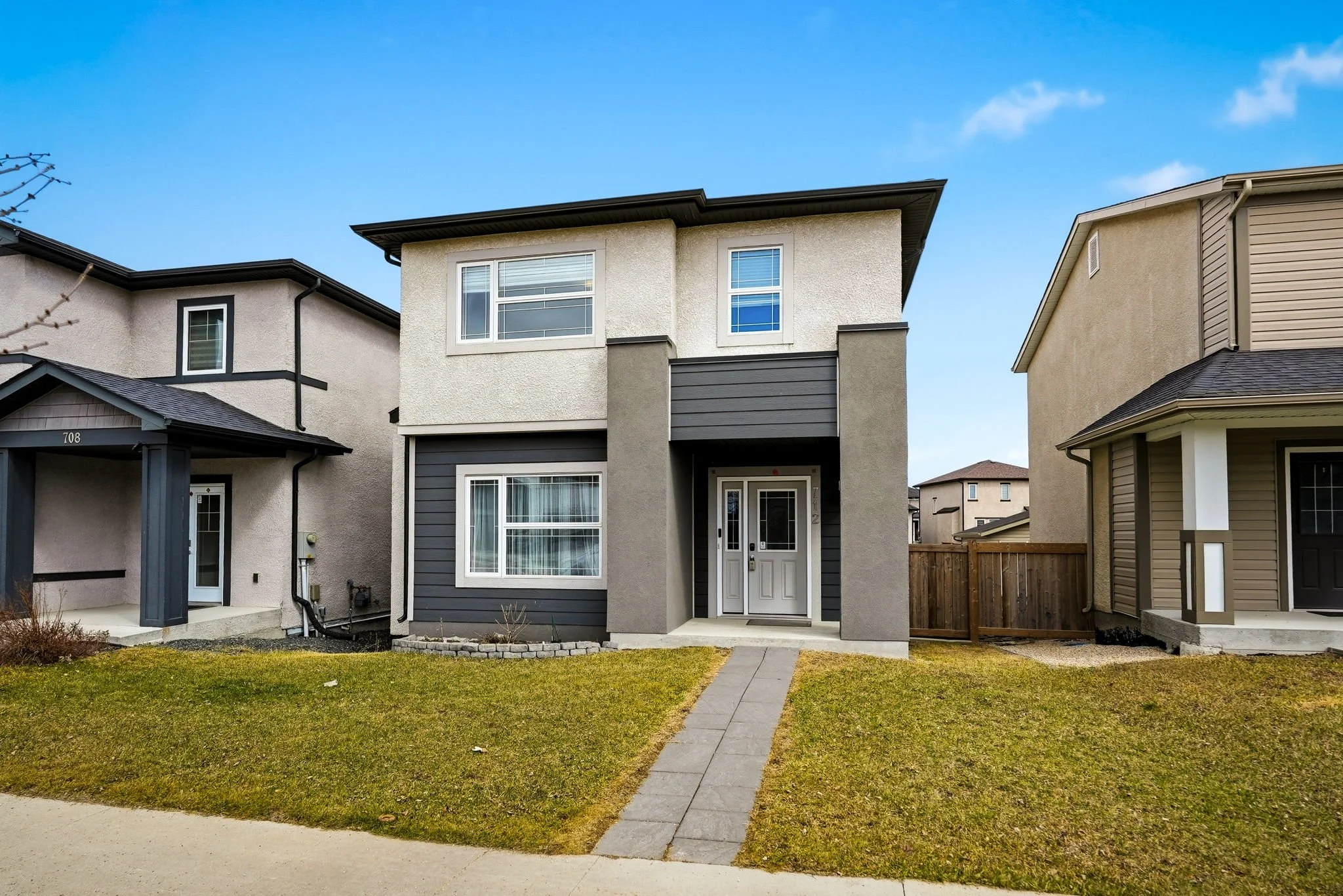 1-web-or-mls-A7403883.jpg
