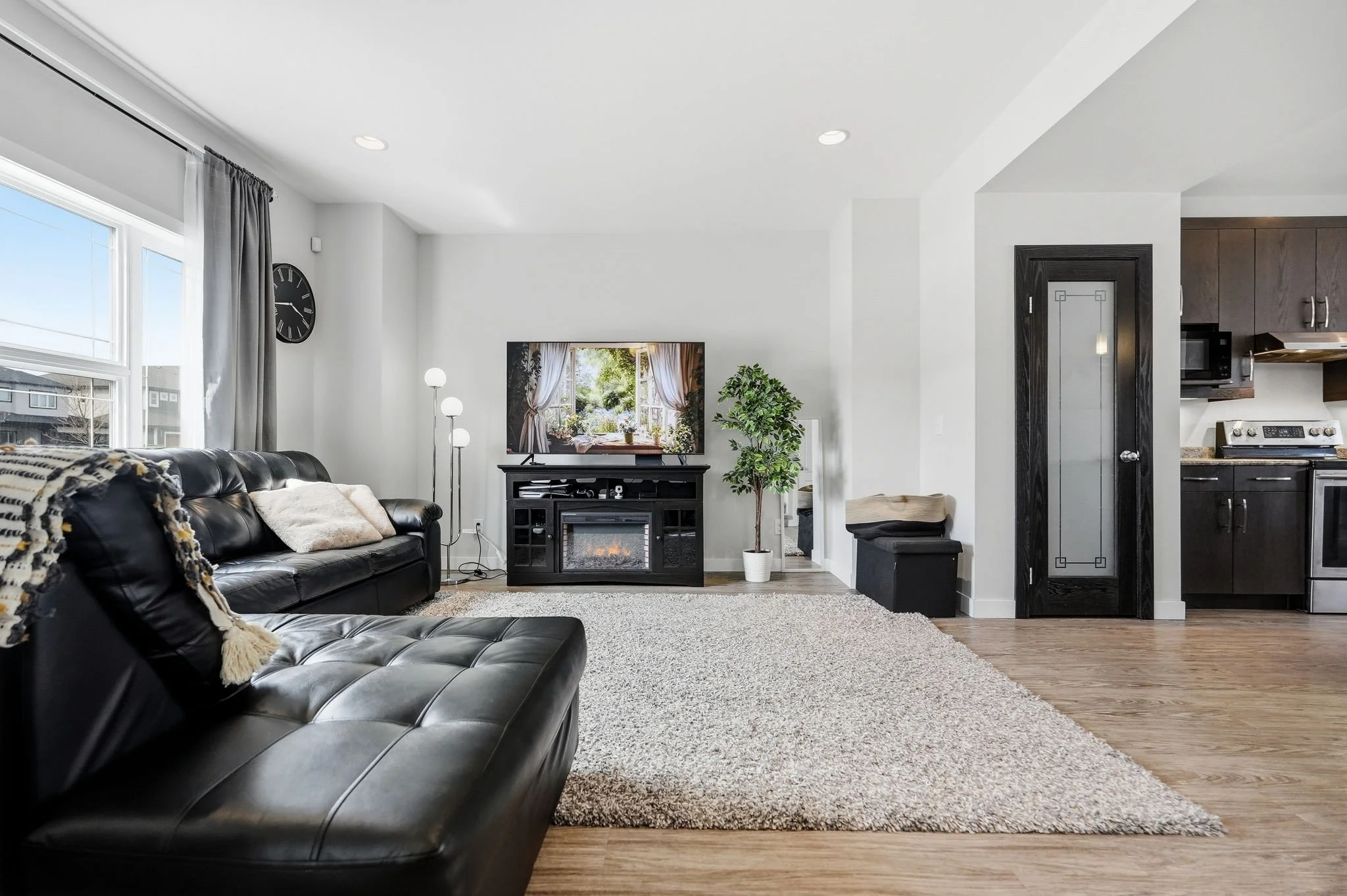 6-web-or-mls-A7403898.jpg