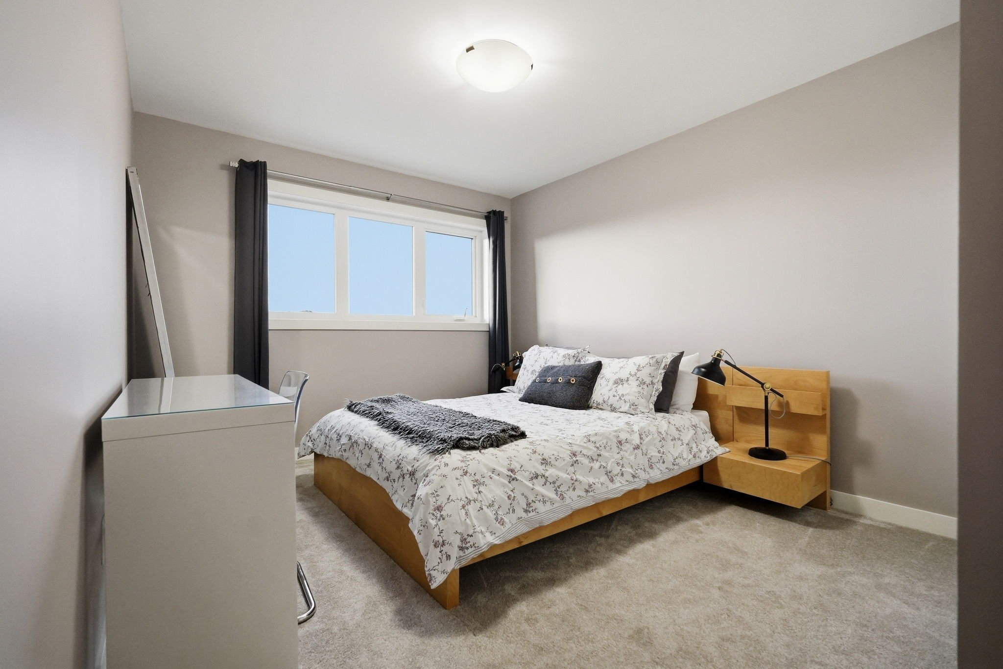 18-web-or-mls-A7404829.jpg