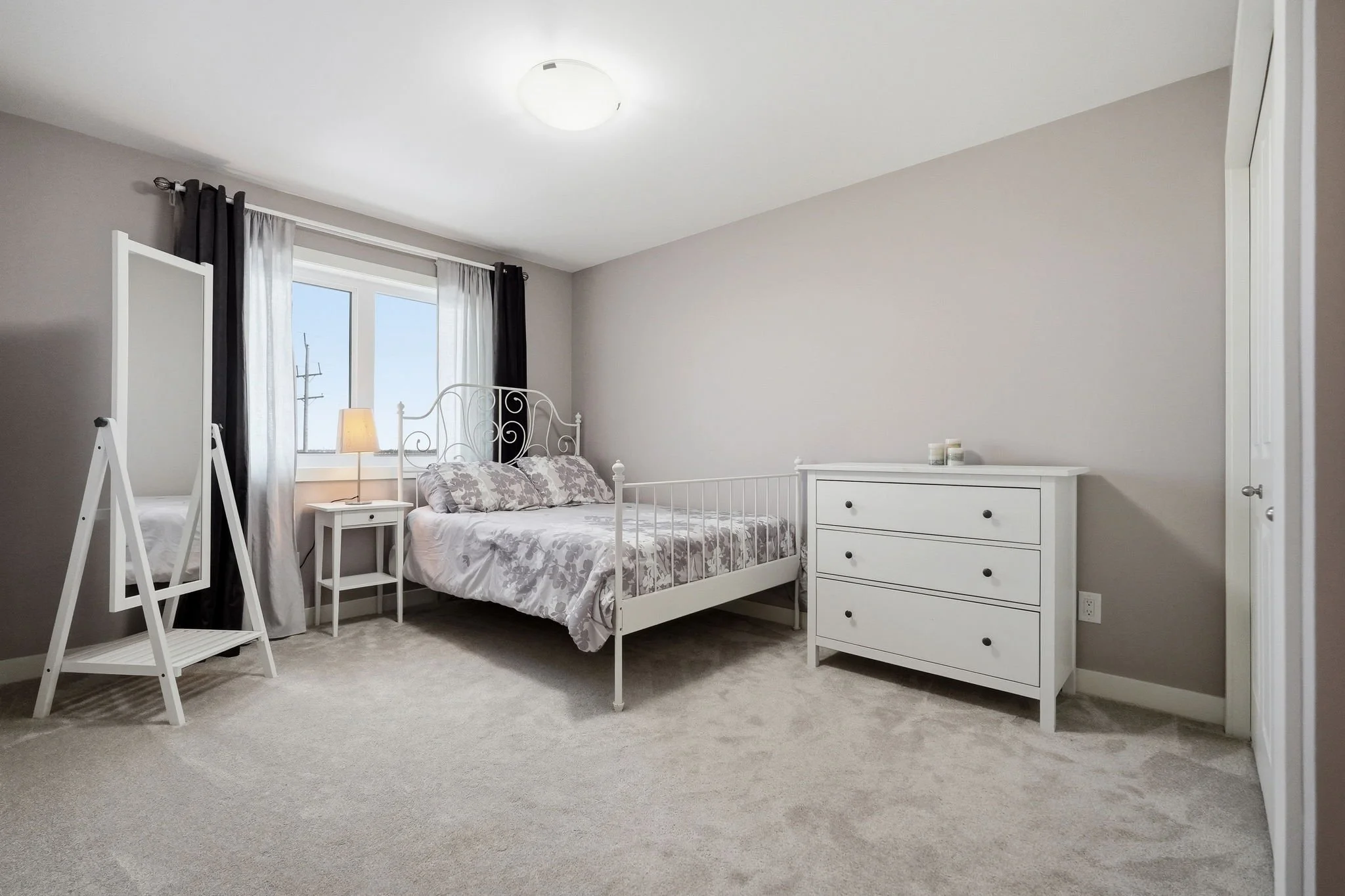 19-web-or-mls-A7404832.jpg