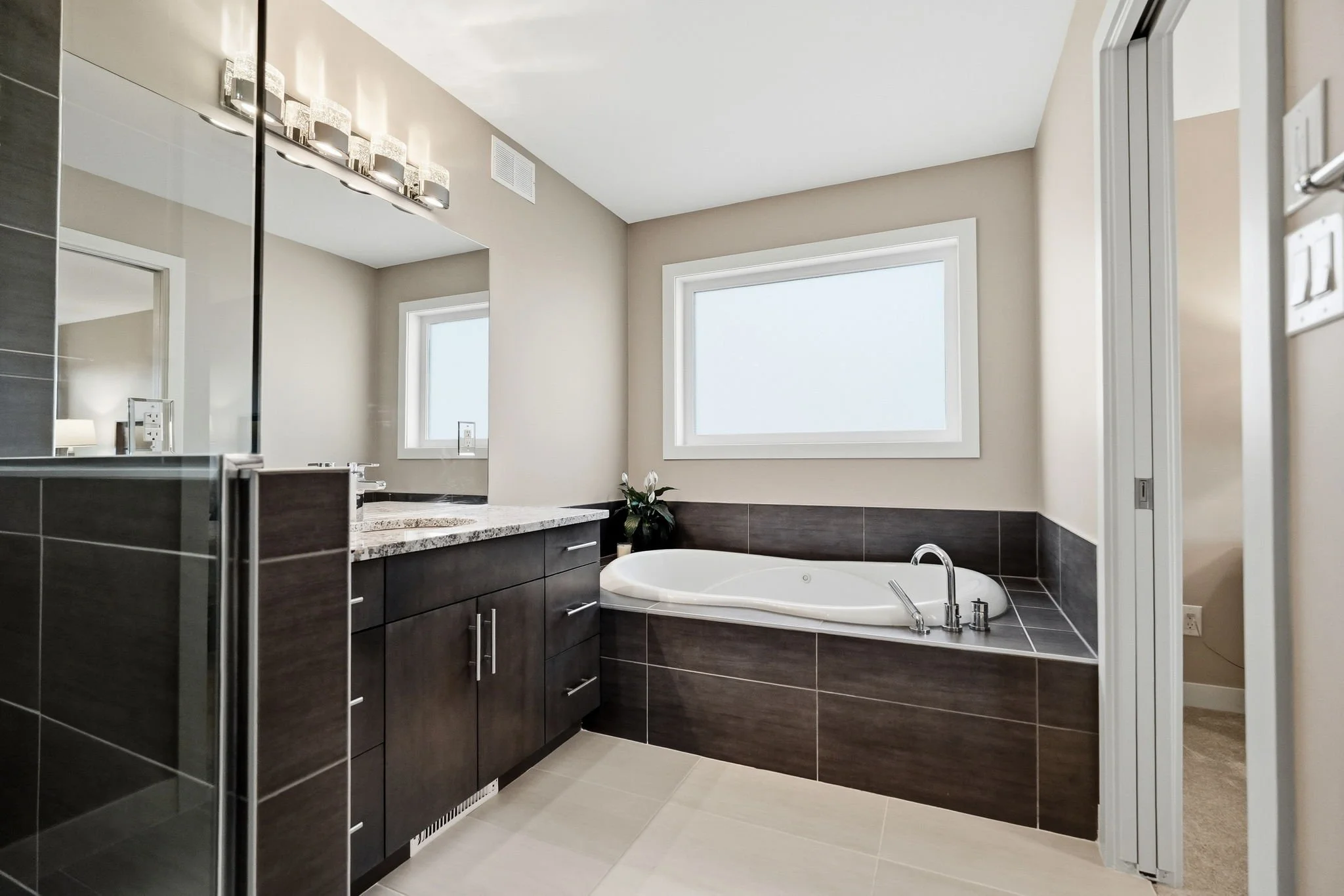 24-web-or-mls-A7404847.jpg