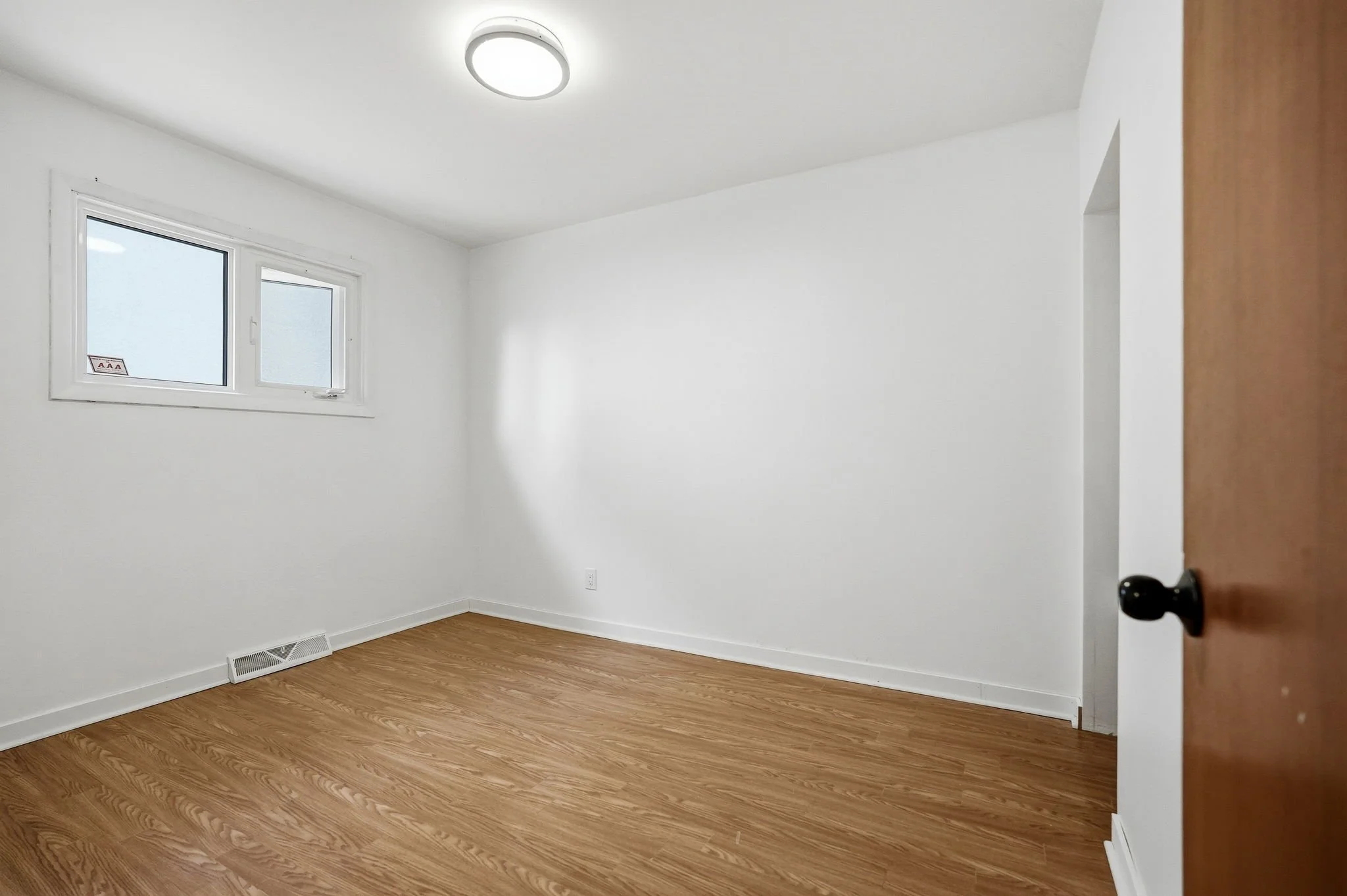 20-web-or-mls-A7406987.jpg