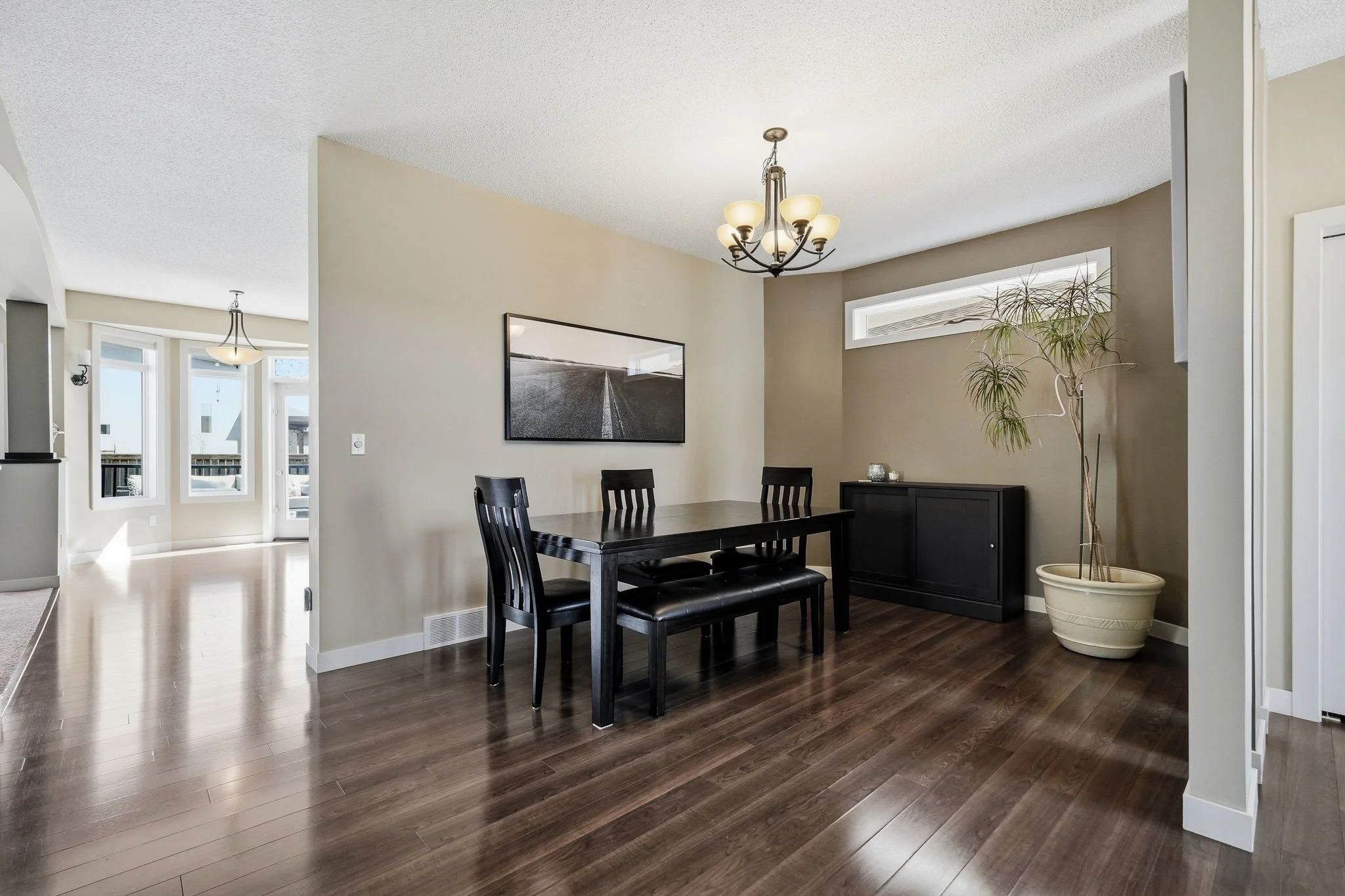 6-web-or-mls-A7406756.jpg