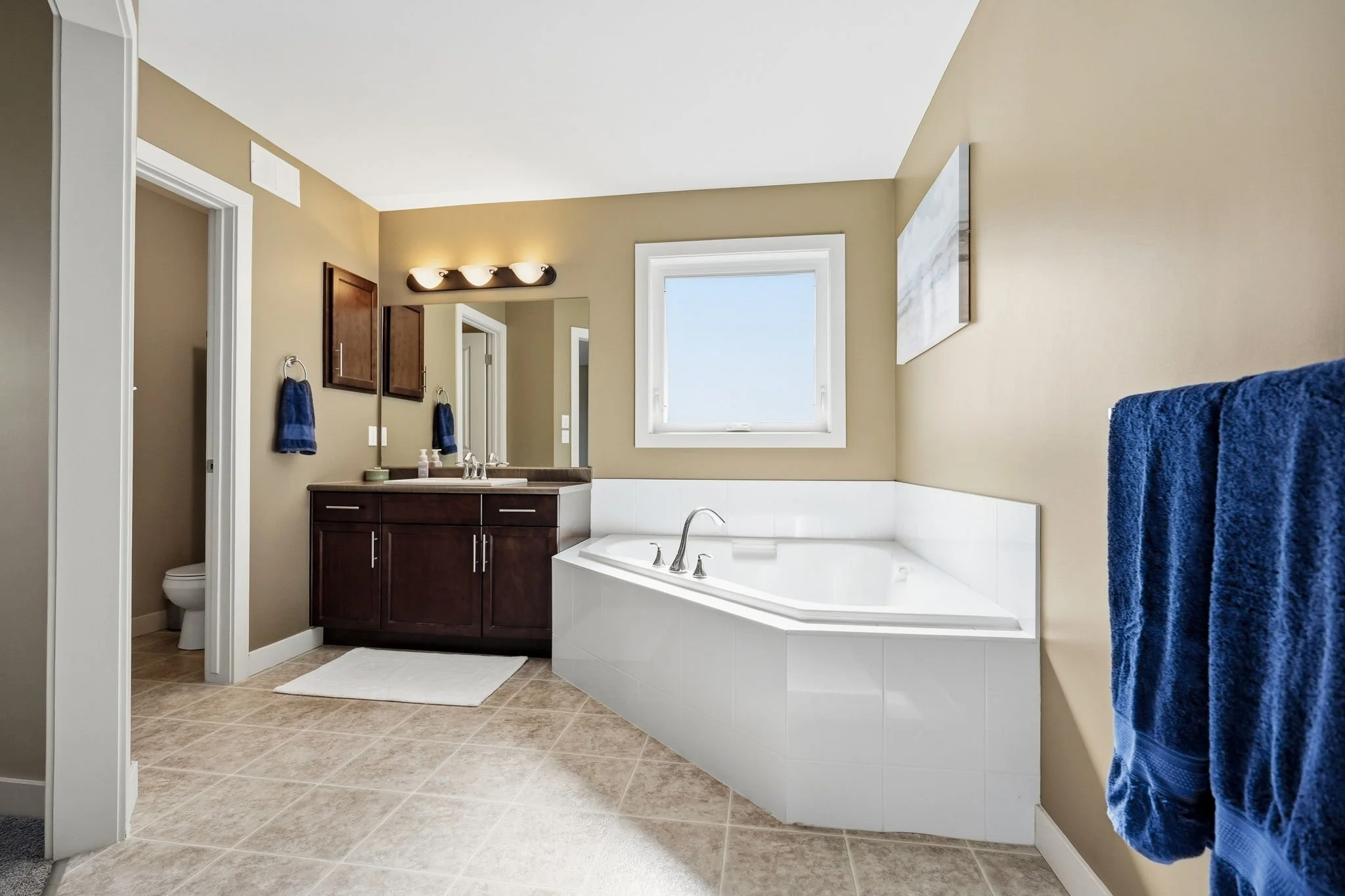 24-web-or-mls-A7406813.jpg