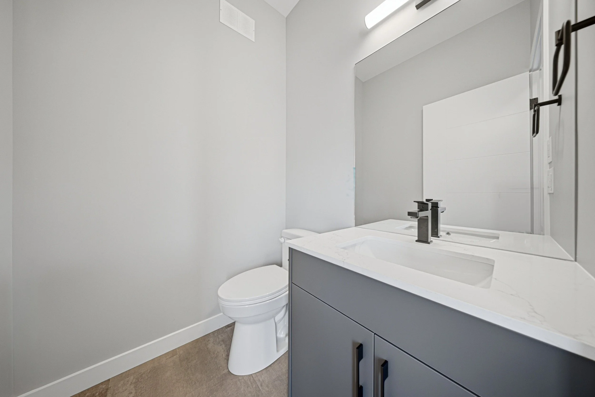 ŚA75_128BEARCREEKBAY-HDR-21.JPG