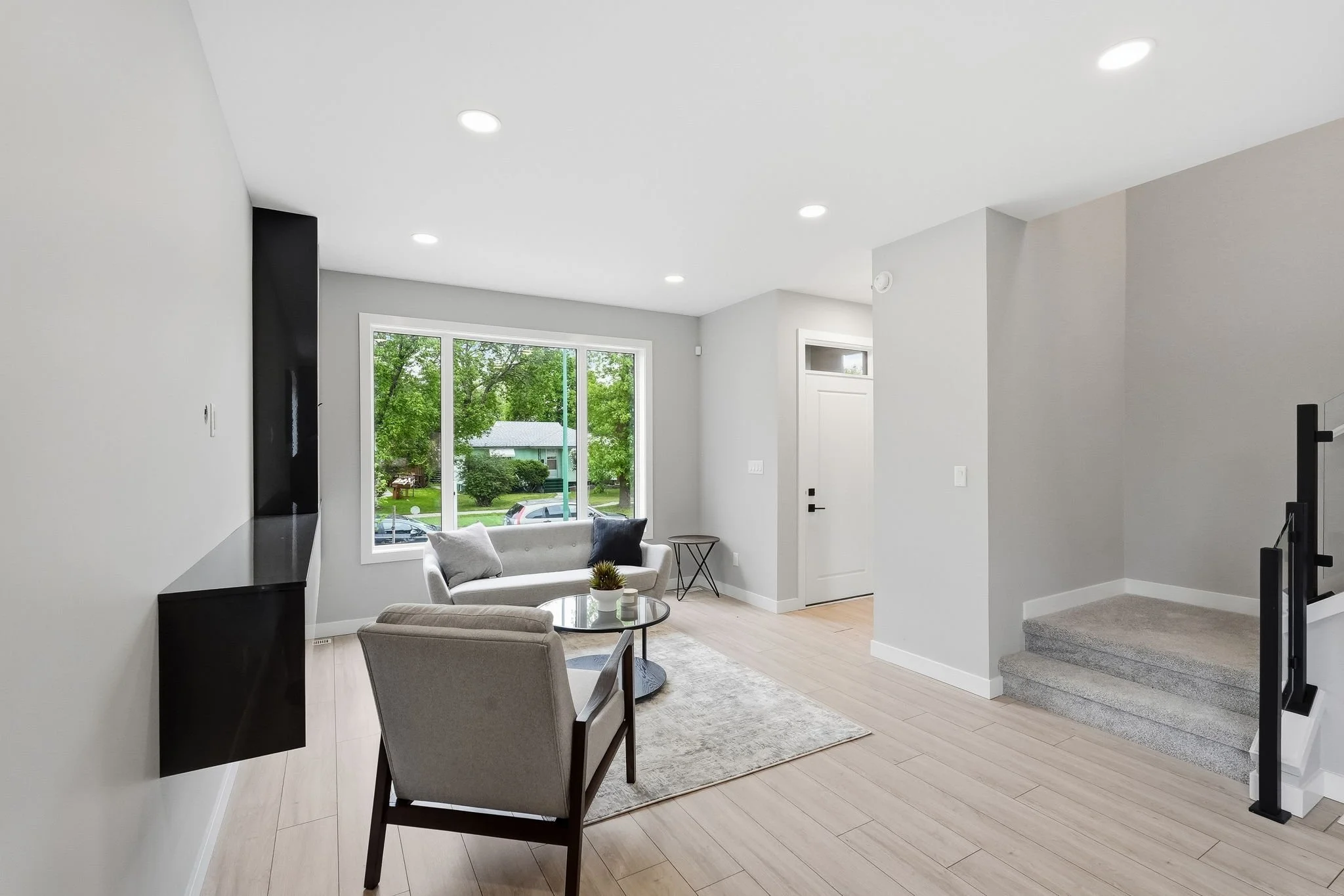 6-web-or-mls-A7409675.jpg