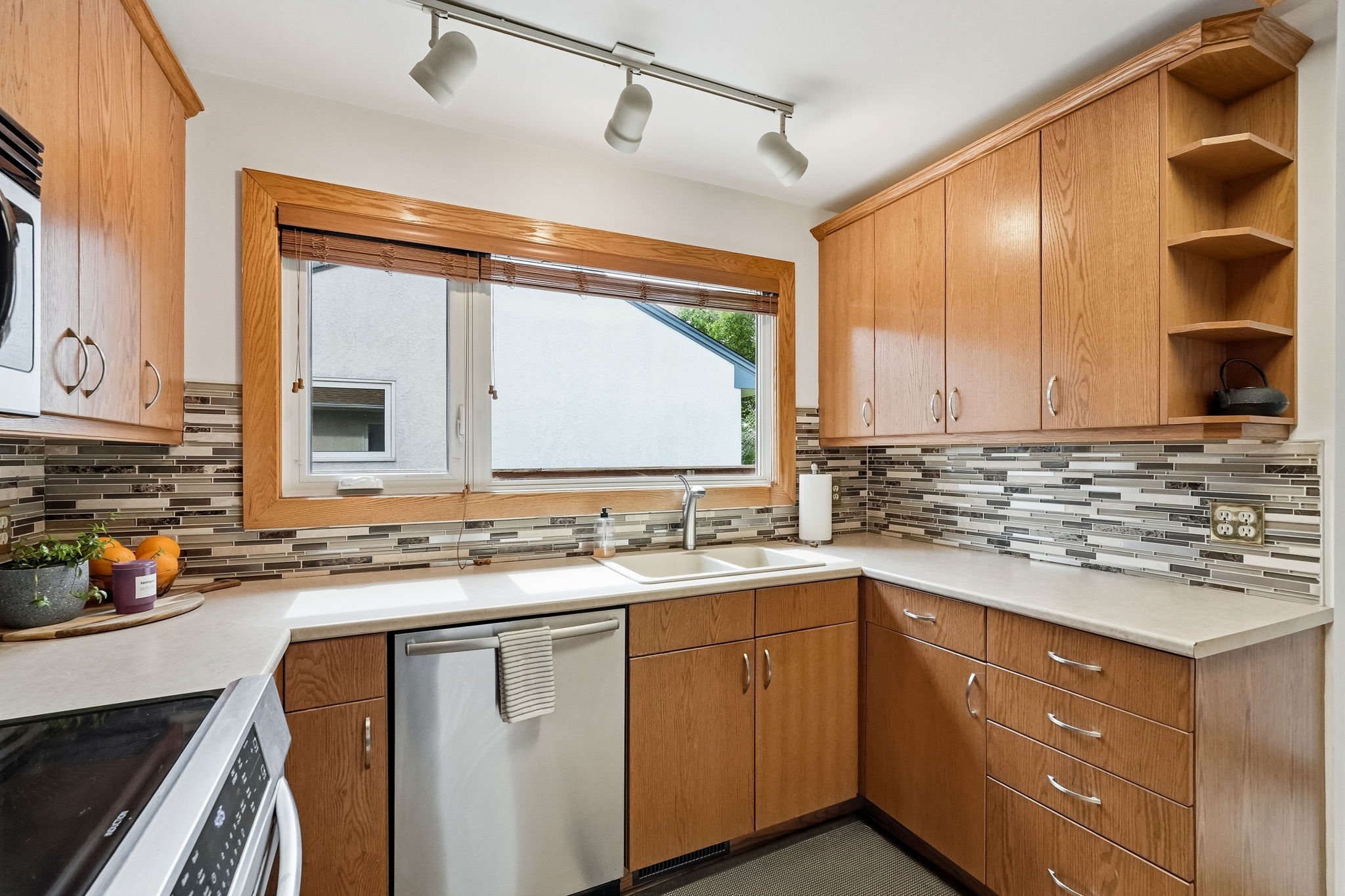 19-web-or-mls-A7402500.jpg