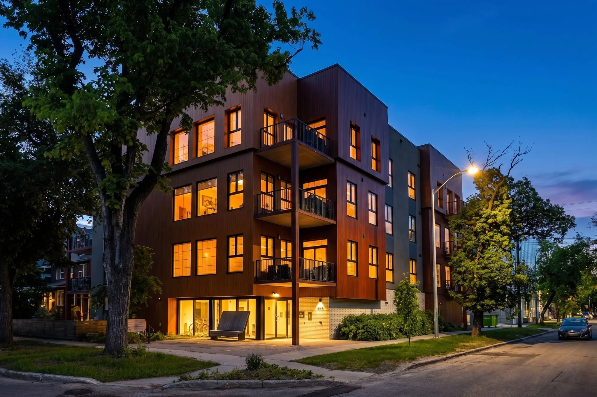 1-web-or-mls-1-twilight.jpg