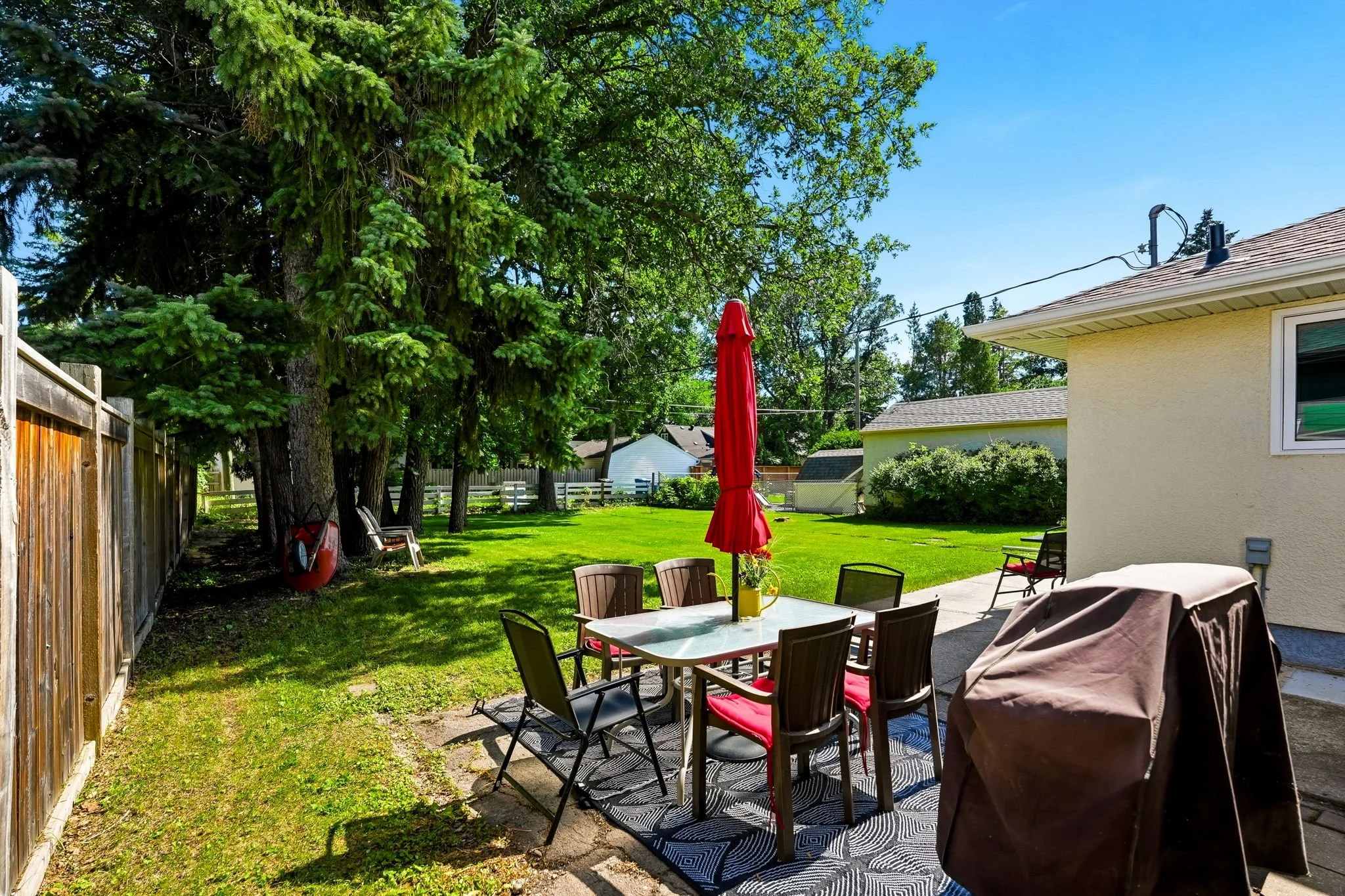 24-web-or-mls-42_glen_ave_003.jpg