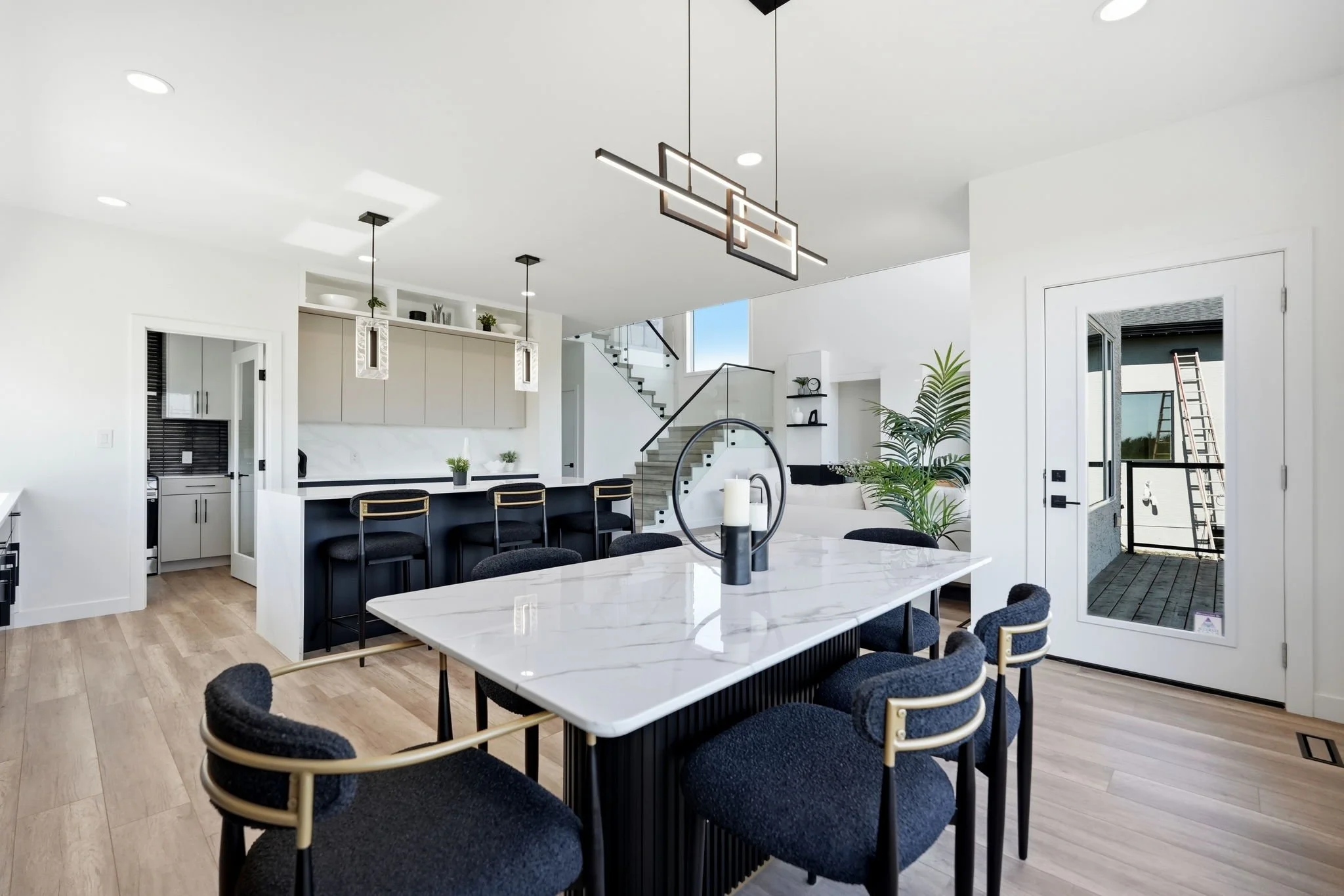 21-web-or-mls-44_ash_cove_034.jpg