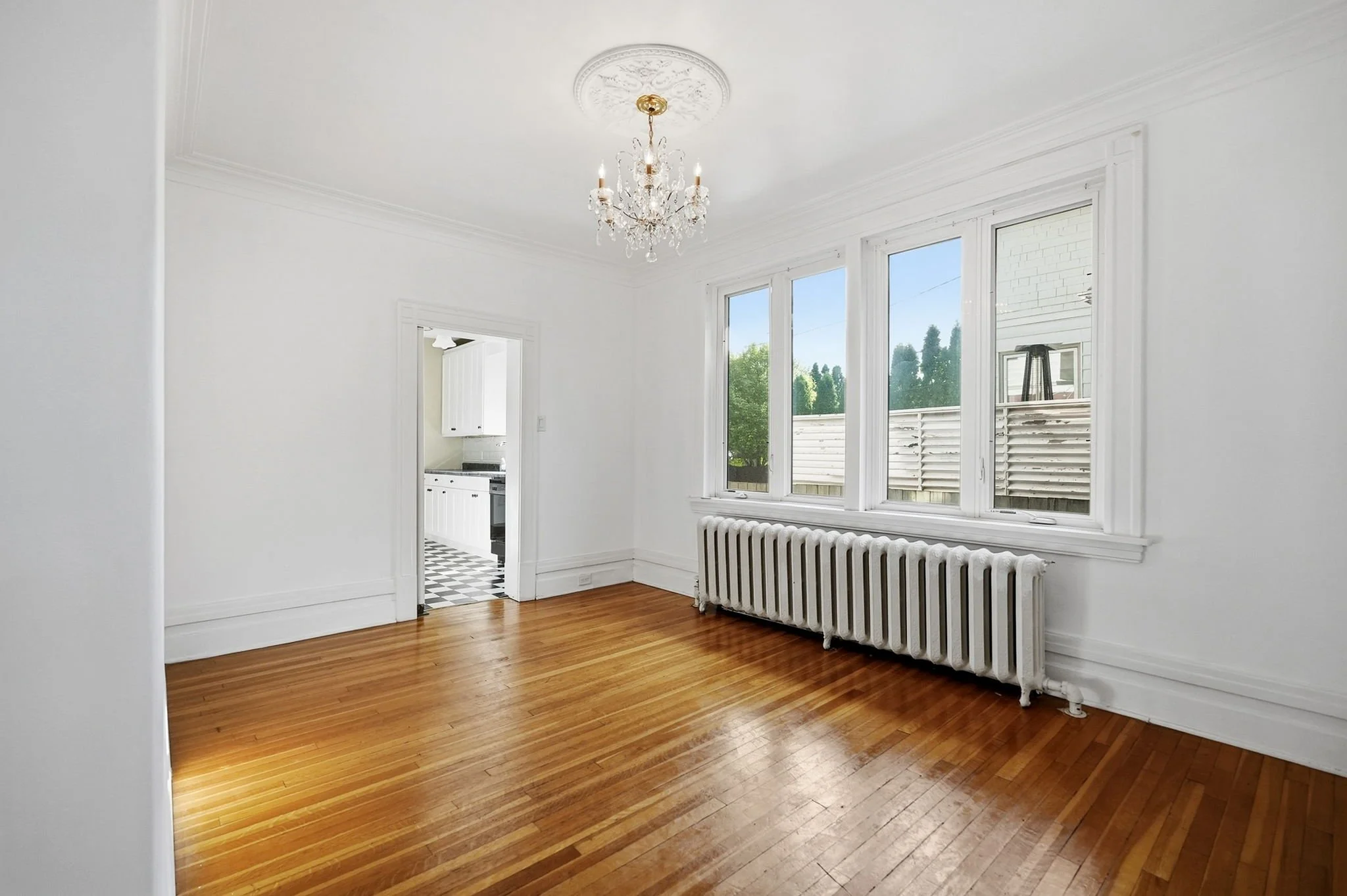 20-web-or-mls-298_kingsway_019.jpg