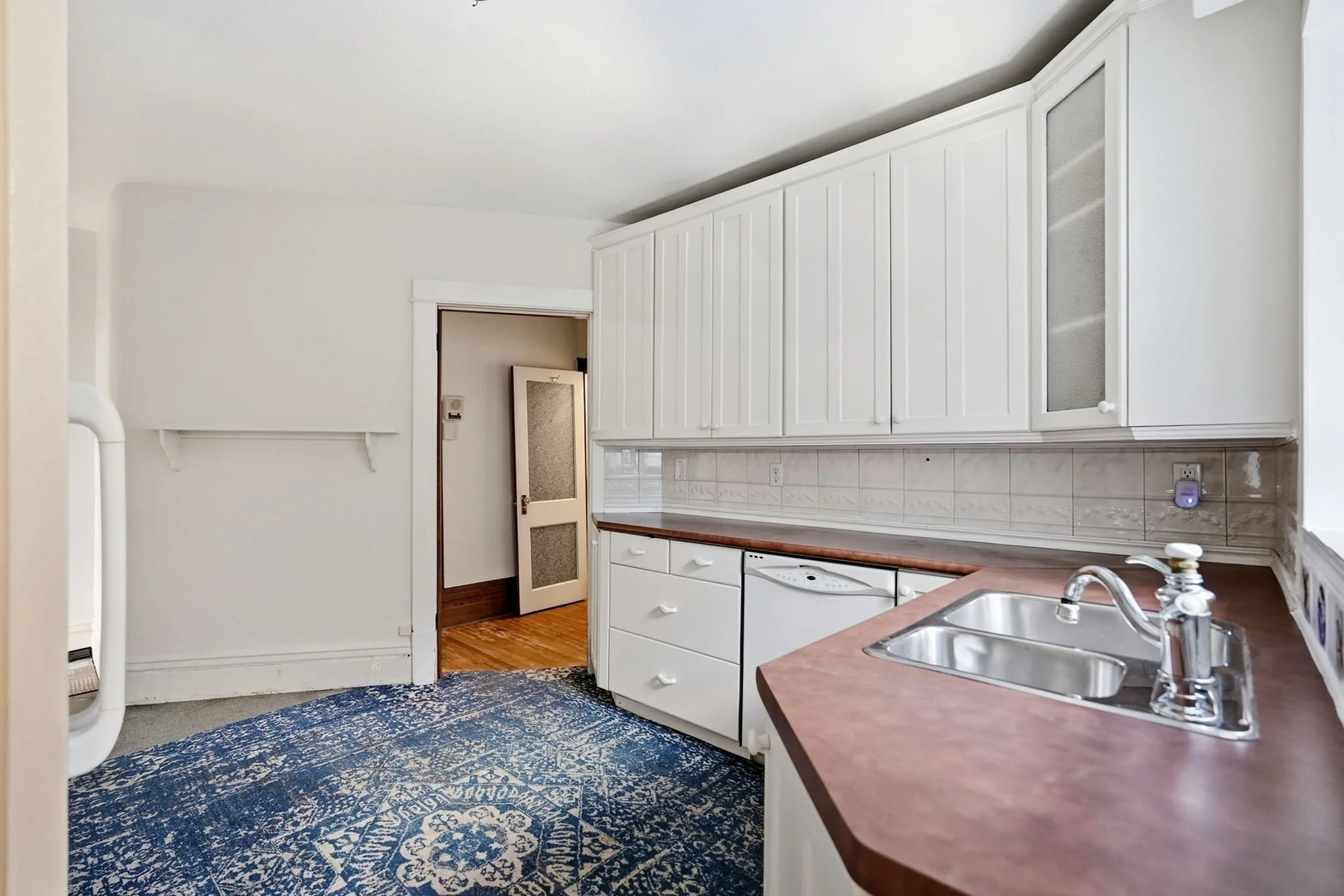 31-web-or-mls-298_kingsway_030.jpg