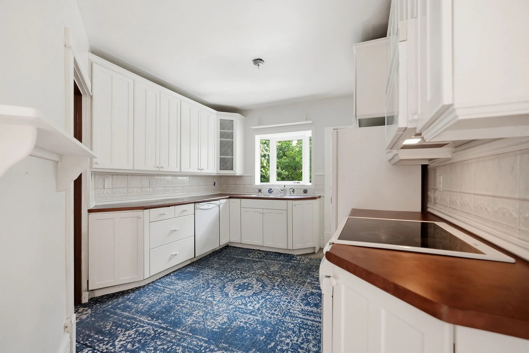 33-web-or-mls-298_kingsway_032.jpg