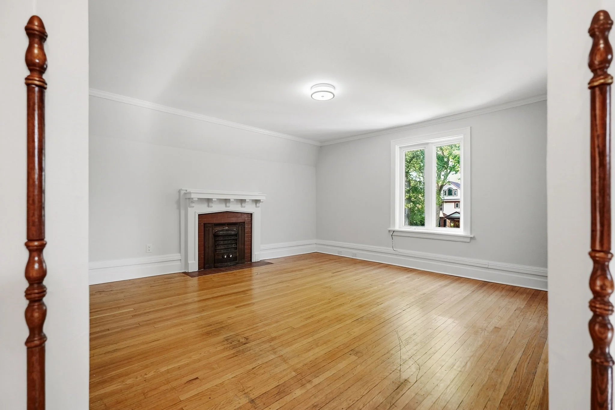 39-web-or-mls-298_kingsway_038.jpg