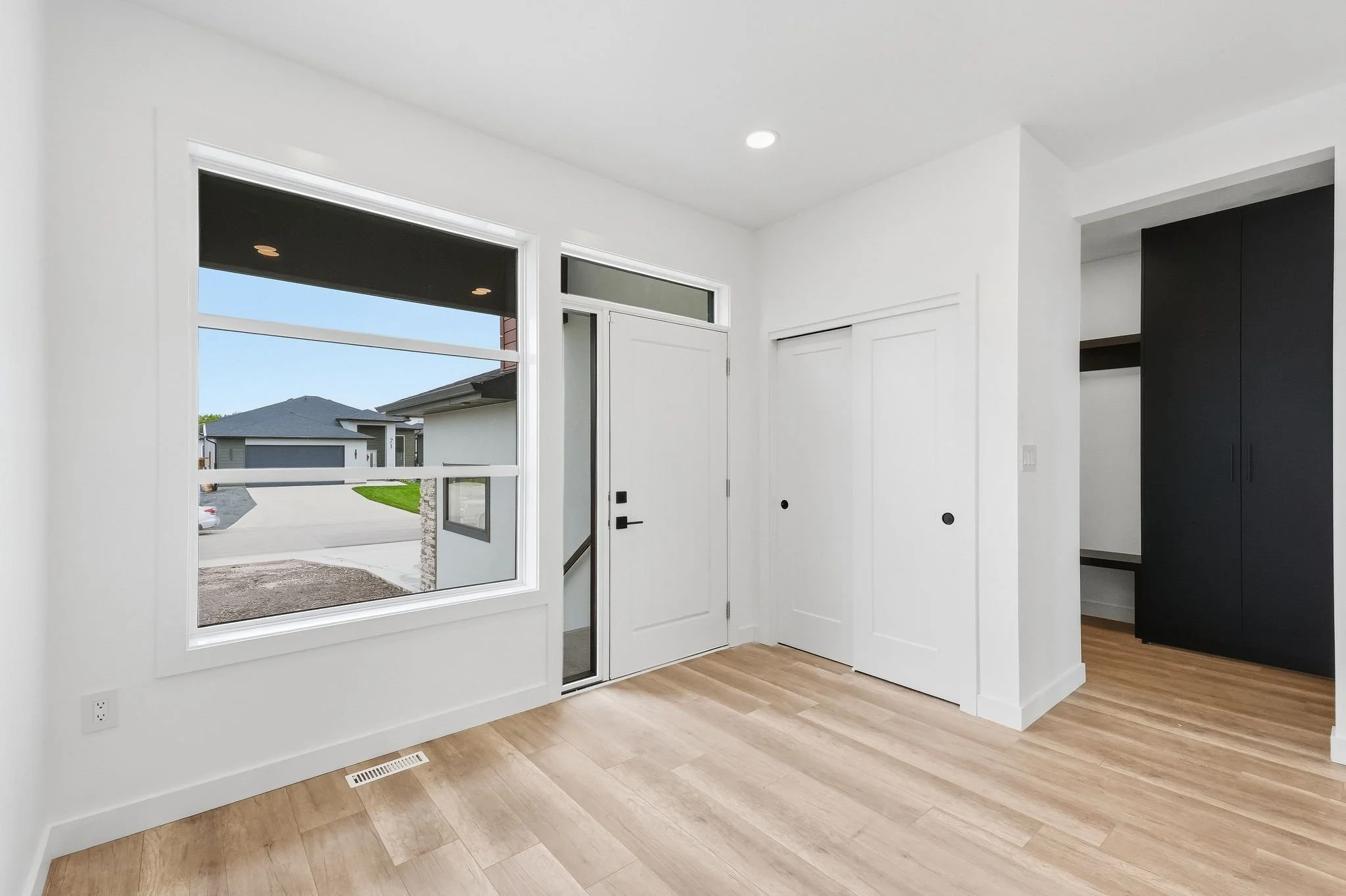 4-web-or-mls-A7404046.jpg