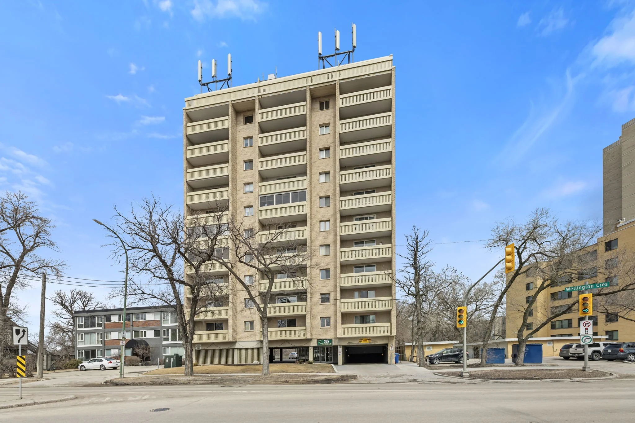 903-365 Wellington Crescent - $209,900 - Crescentwood