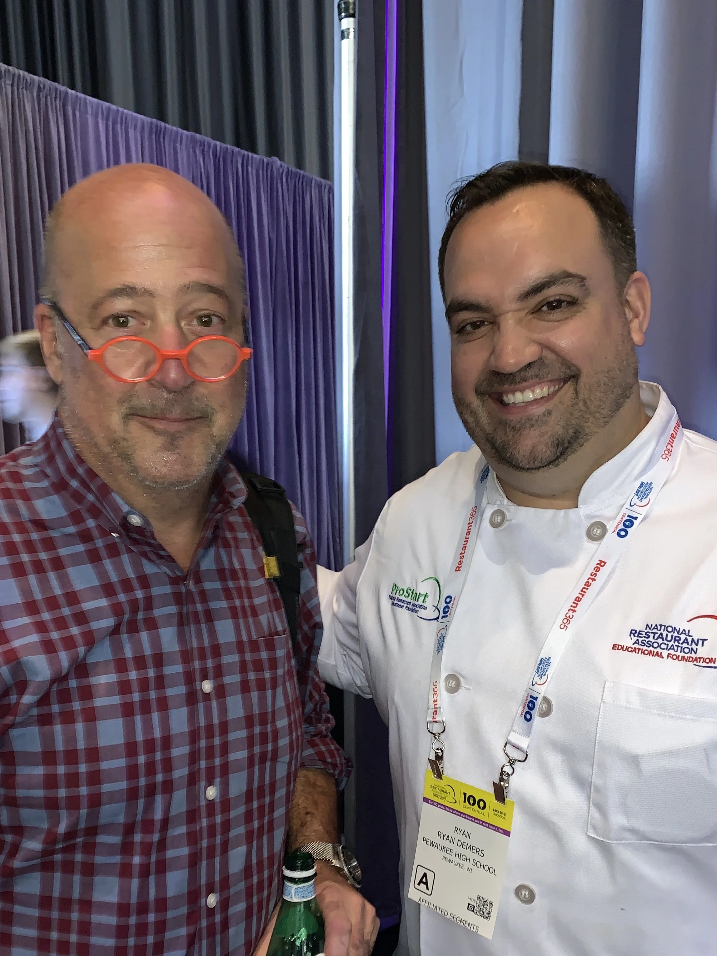 Andrew Zimmern.jpg