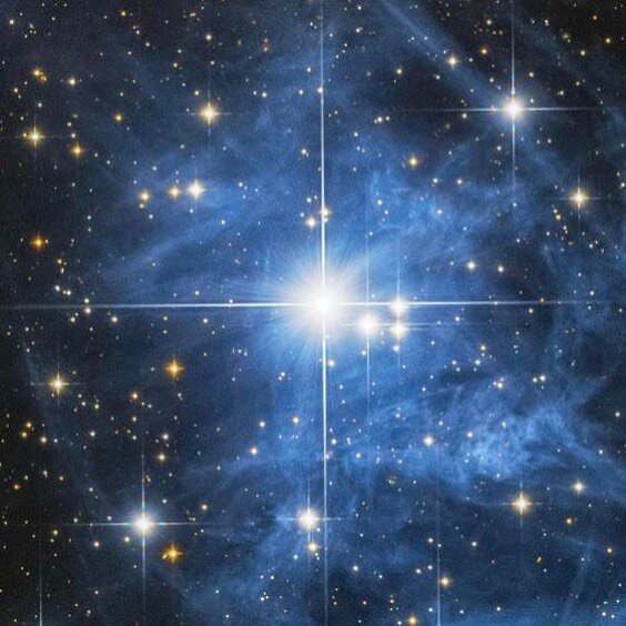 Happy Gemini Ingress::::::::::☆

Sun entered the tropical sign of Gemini today immediately aligning with the Pleaides.

Alcyone (Eta Tauri) is the central and brightest star of the Seven Sisters, currently located at the zodiacal longitude of 00&deg;