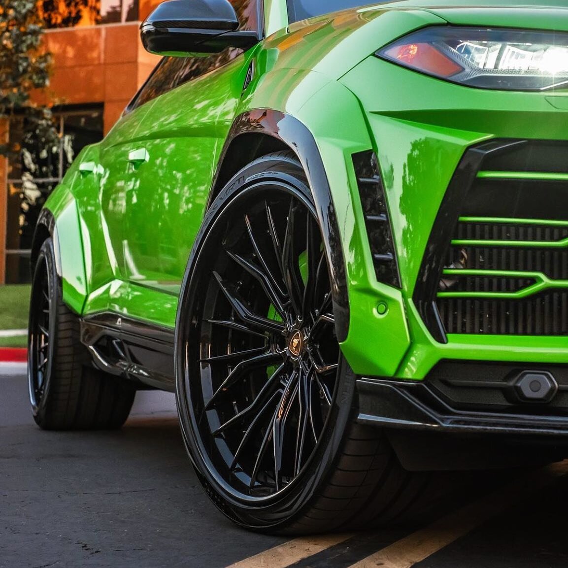 AG Luxury AGL 67 fitted onto this sexy Lamborghini Urus. Custom tailored to your specs. Fitment on point always! Contact us today for Wholesale inquiries! #agluxurywheels #agl #agwheels #agforged #customtailored #modifiedconcepts #lamborghini #urus #
