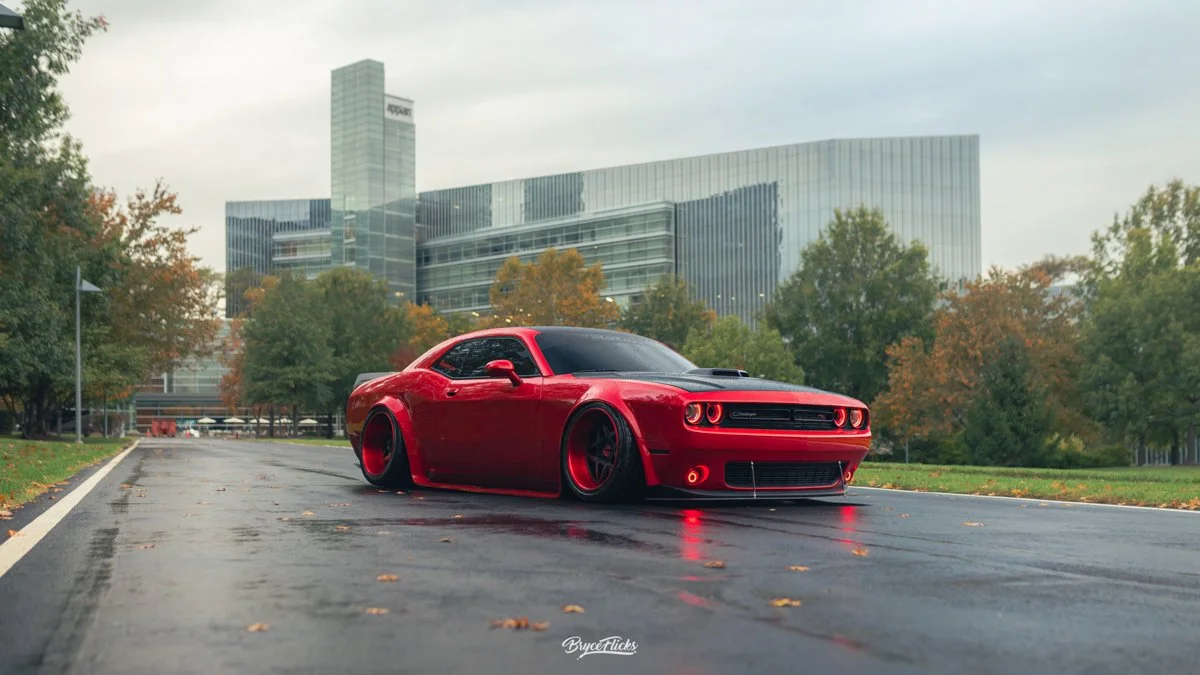 Dodge challenger Widebody - F232