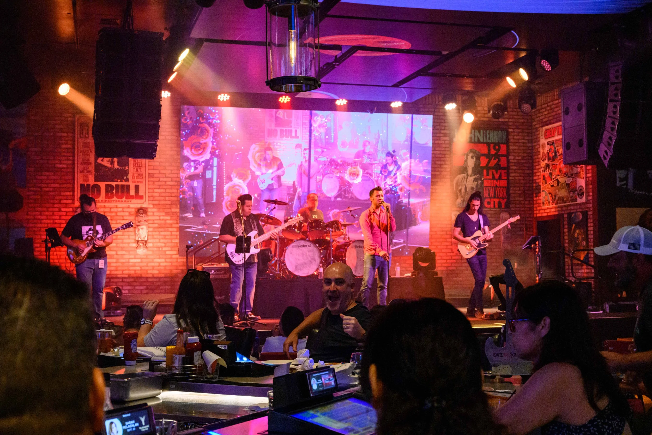 LBK_HandsomeDevils_090422_0663.jpg