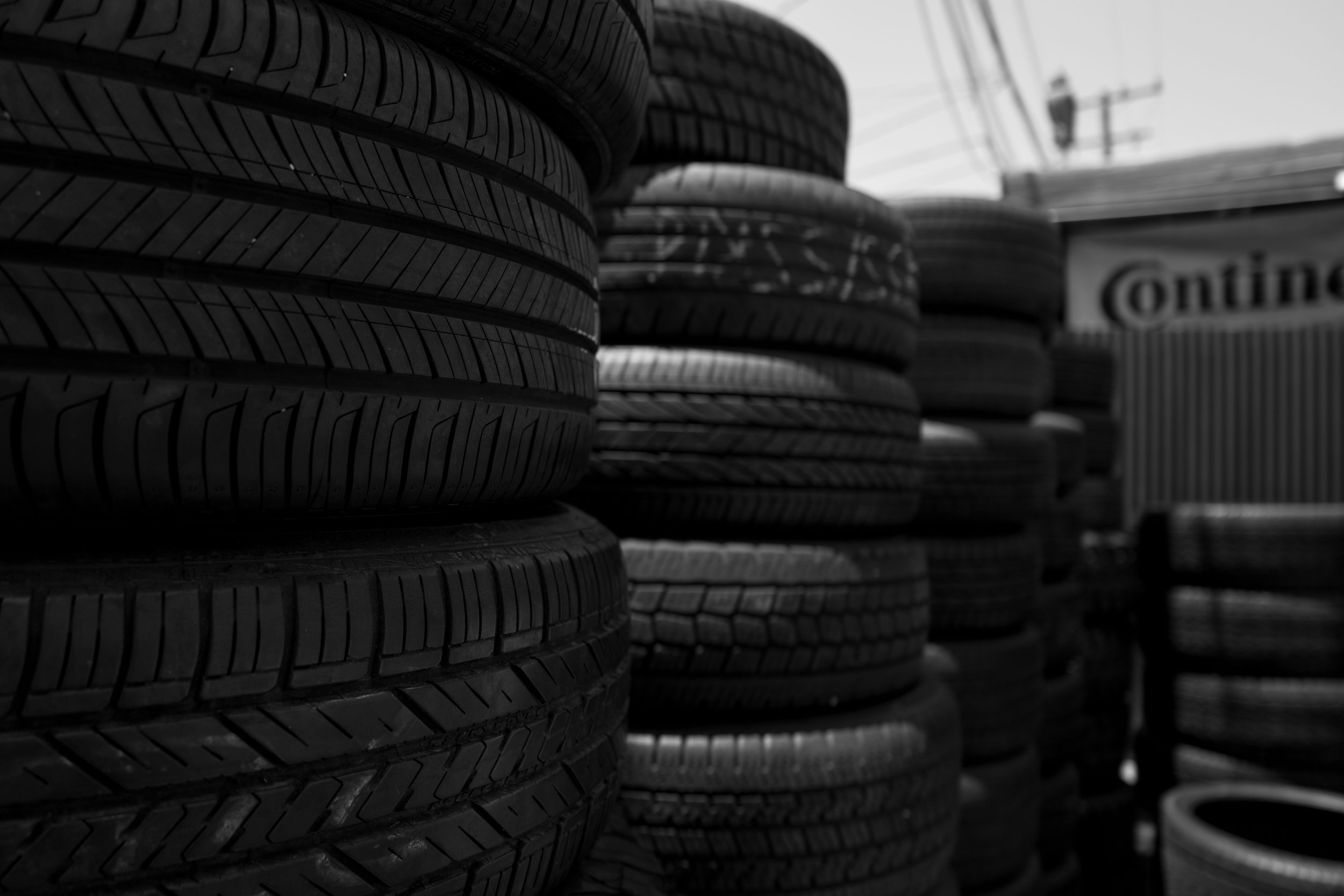 LBK_MonroviaTire_070823_0006.jpg
