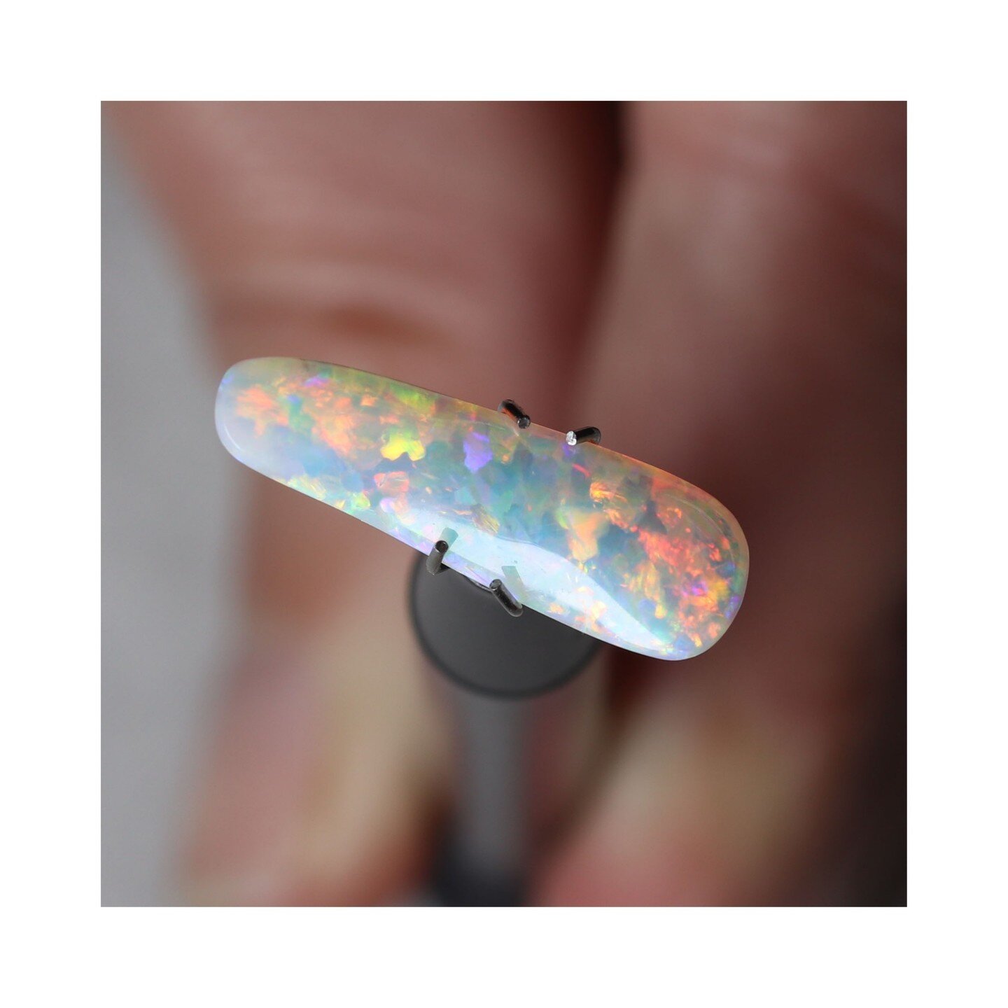 This 2.09ct free form stone shows colour all around with strong orange and gold highlighted with a selection of the blue-indigo spectrum. 

#crystalopal #opal #opals #opallove #australianopal #unsetopal #looseopal