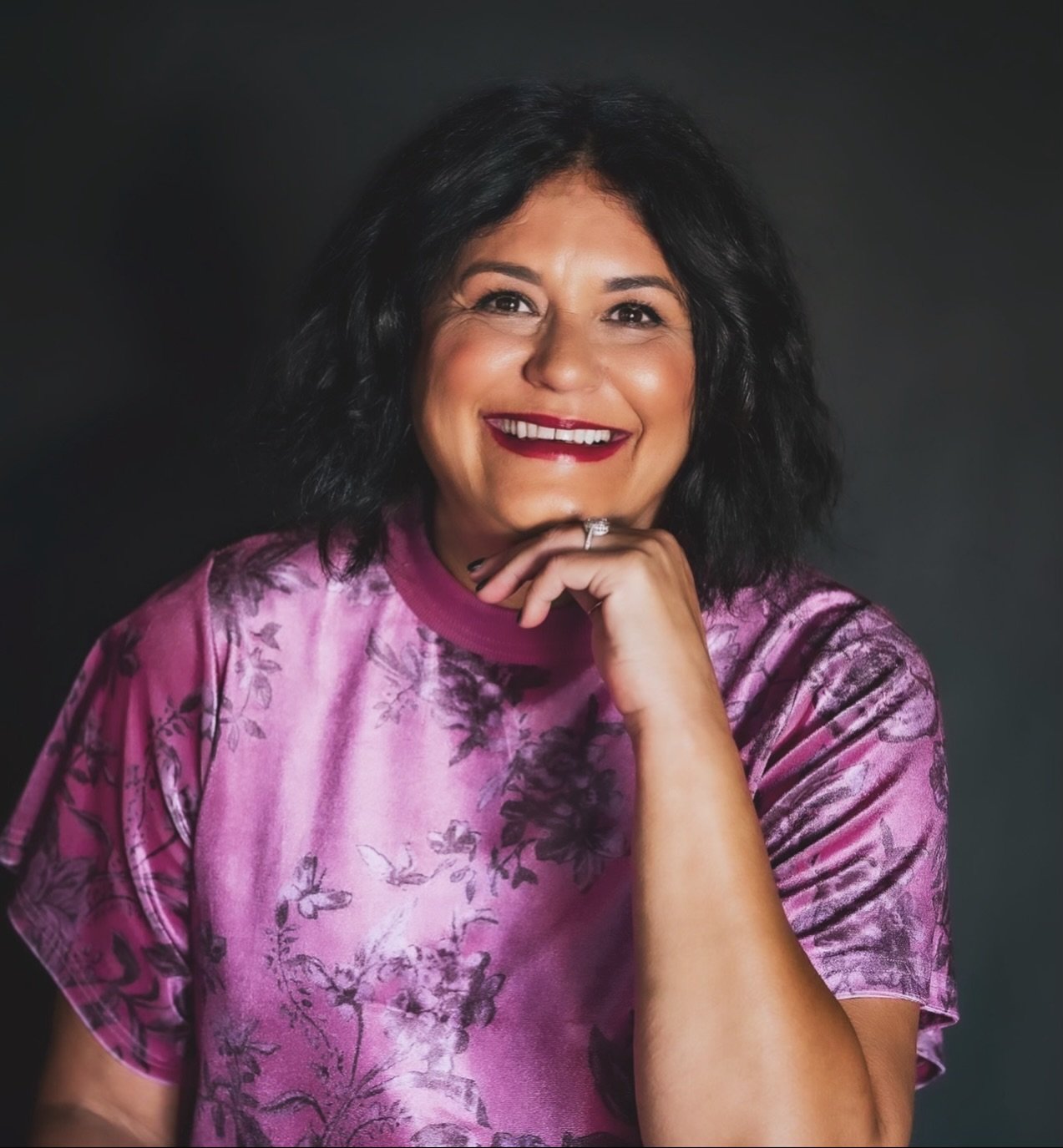 Happy birthday Julie Stanek! Your sense of humor and knack for beauty and fun are some of what makes IDF the best place to work.  We are lucky to know and love you and hope you have the best day 👏🏽👏🏽🍸

Omaha designer | birthday girl | IDF Omaha 