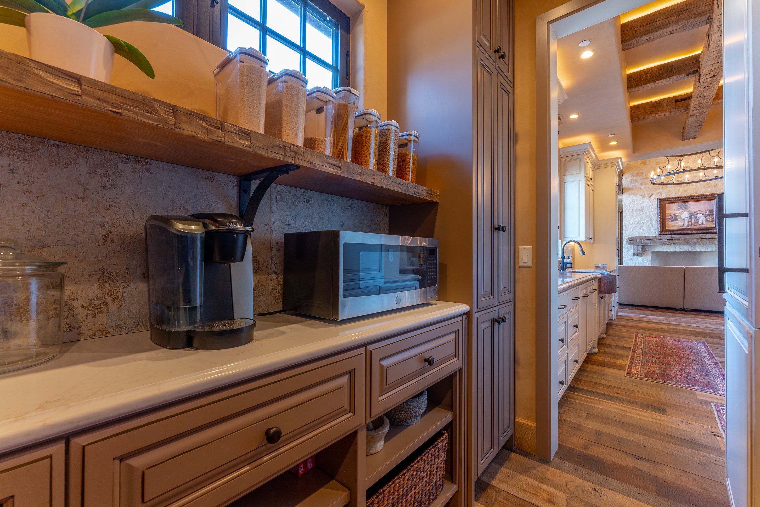 Rustic Traditional Kitchen Remodel by Bakker Construction, Inc project photo 4
