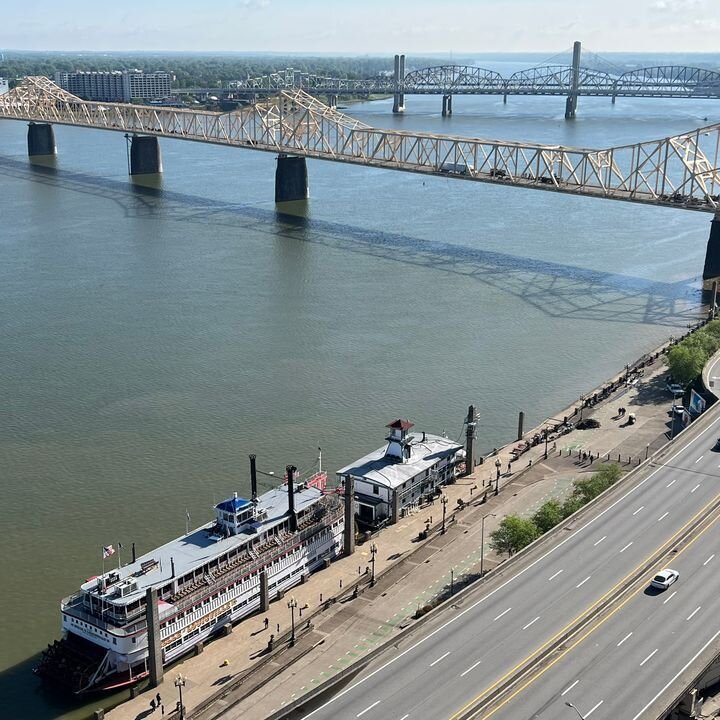 Happy #ThunderOverLouisville Day! ✈️🎆🎉 It&rsquo;s a beautiful day to join us at the @WaterfrontParkLou. 

A special thanks to our Presenting Sponsors @CaesarsSI, @Humana, @LGE_KU, @MeijerStores, and @UPS. Their support allows us to produce this one