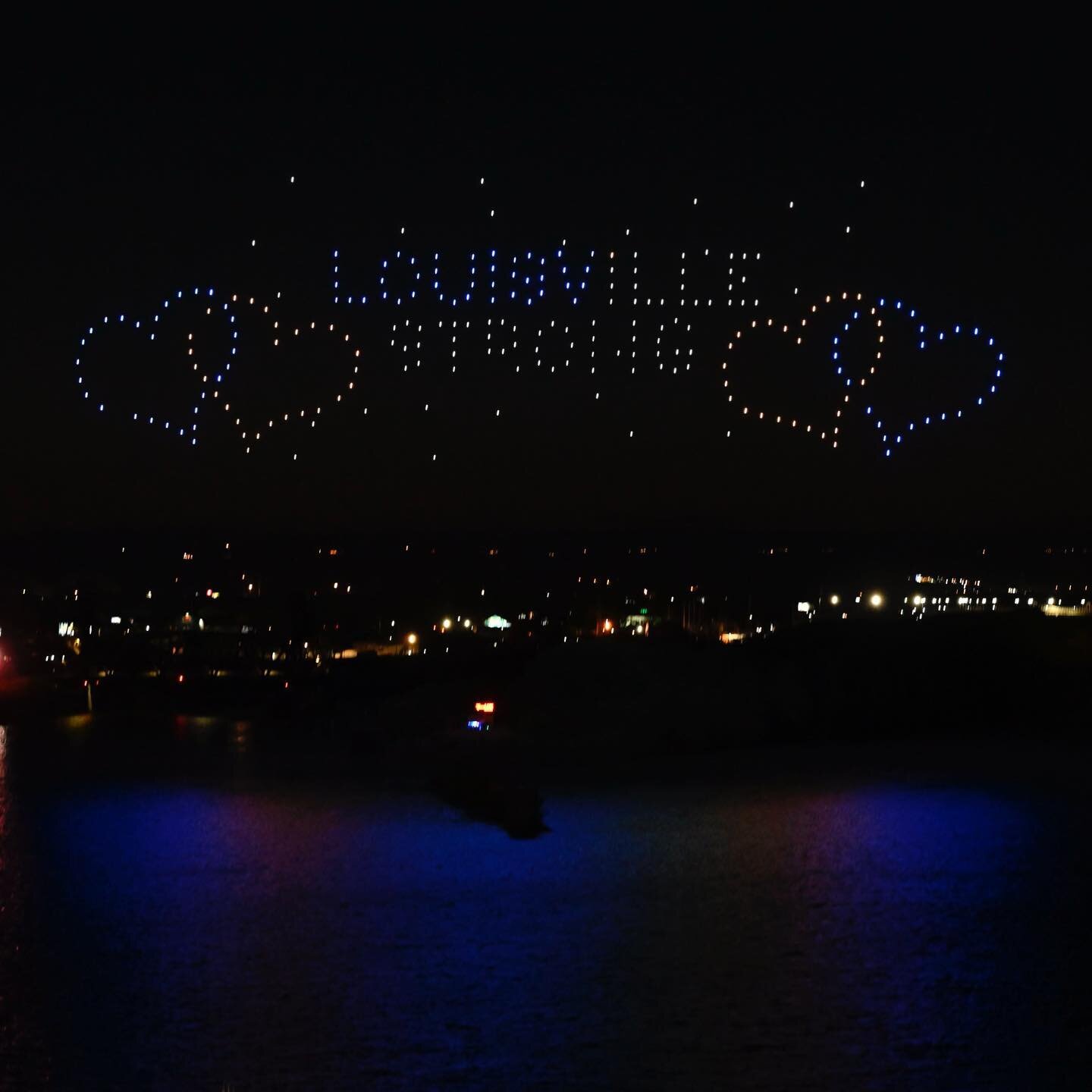 We ❤️ you, Louisville!

We are #LouisvilleStrong!

(📸=@gumbygreenphoto)
