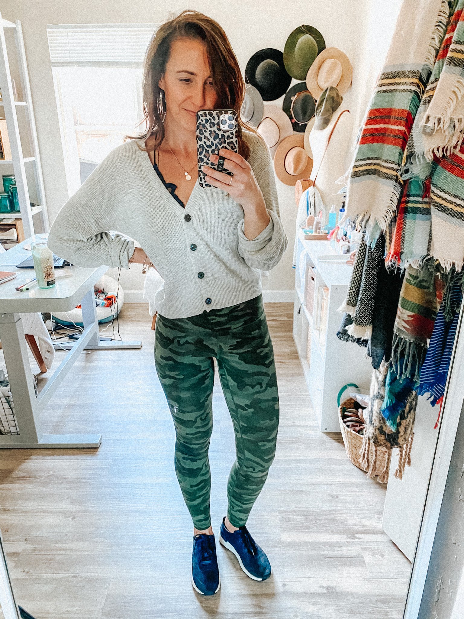 15 ways to style camo leggings  Outfits with leggings, What to wear with camo  leggings, Leggings outfit fall