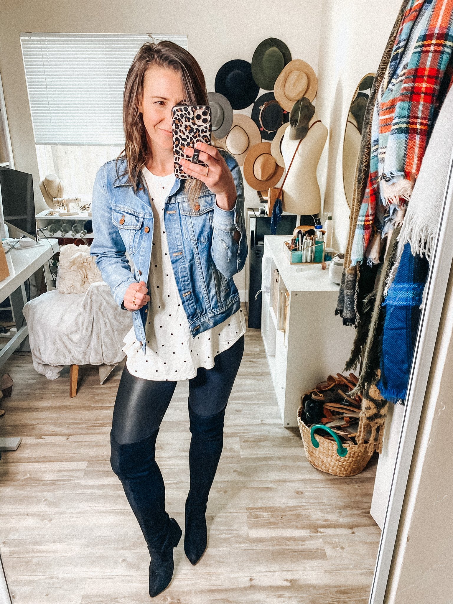 Does the denim jacket work with this dress/tights/shoes combo? : r/OUTFITS