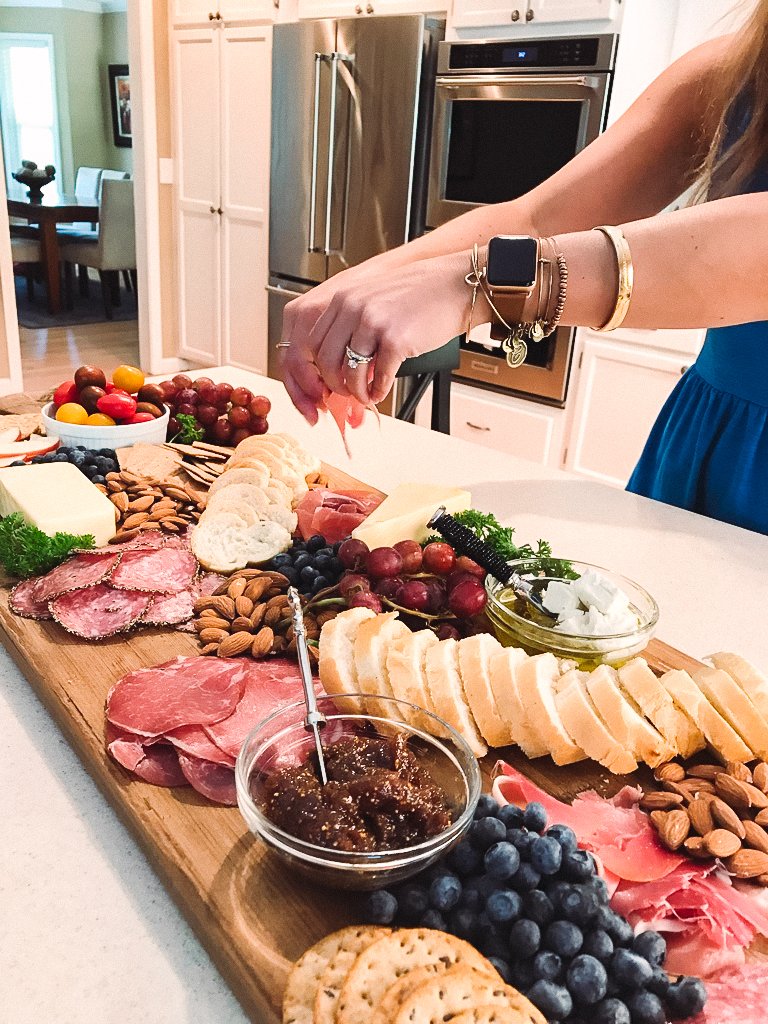 how to make the ultimate charcuterie and cheese board 10.jpg