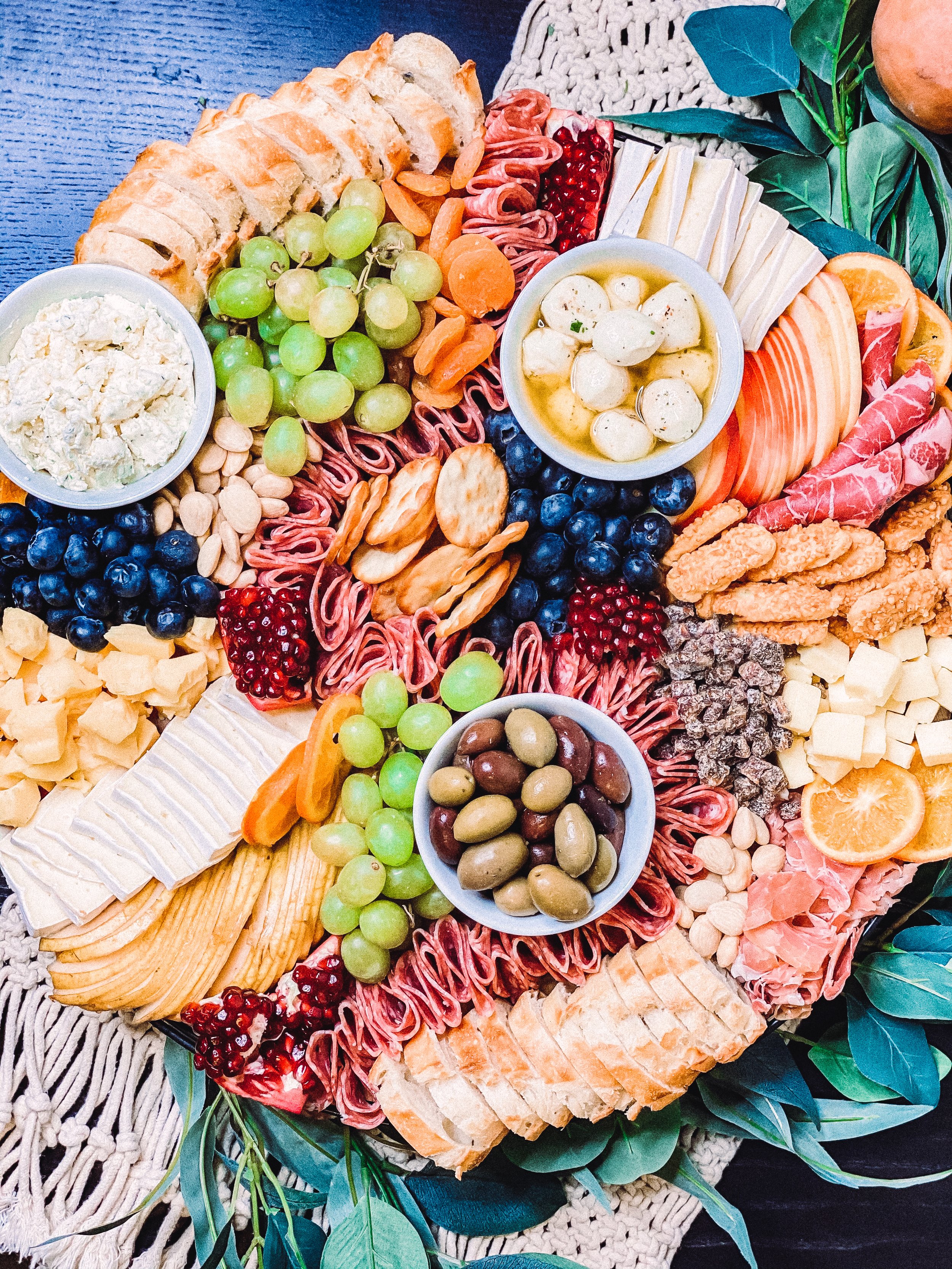 friendsgiving meat and cheese board 14.jpg