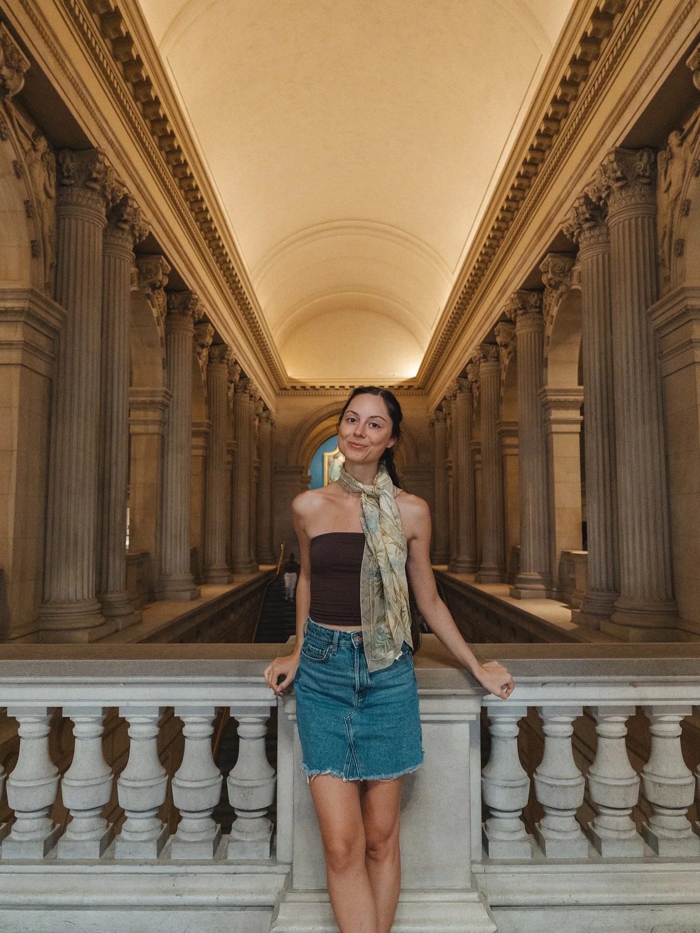 A love letter from the city that never sleeps. Of finding moments of peace amongst the calm. Nestled in the shelves of great books. Resting in the grasses of this concrete jungle.

I&rsquo;m inspired by the libraries and great museums sandwiched into